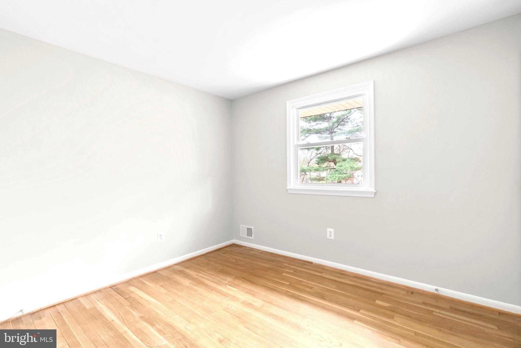 CALVERTON - Residential