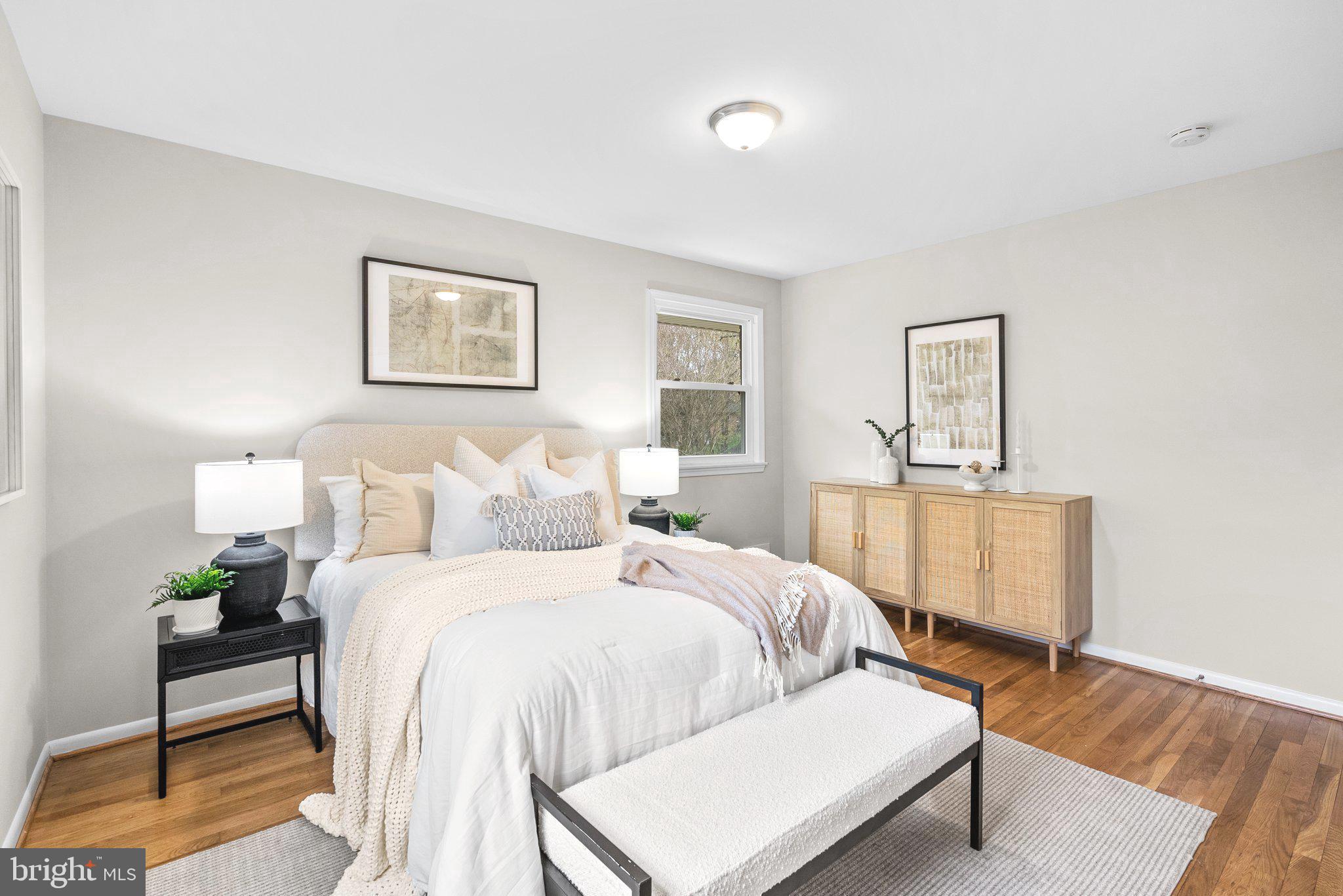 CALVERTON - Residential