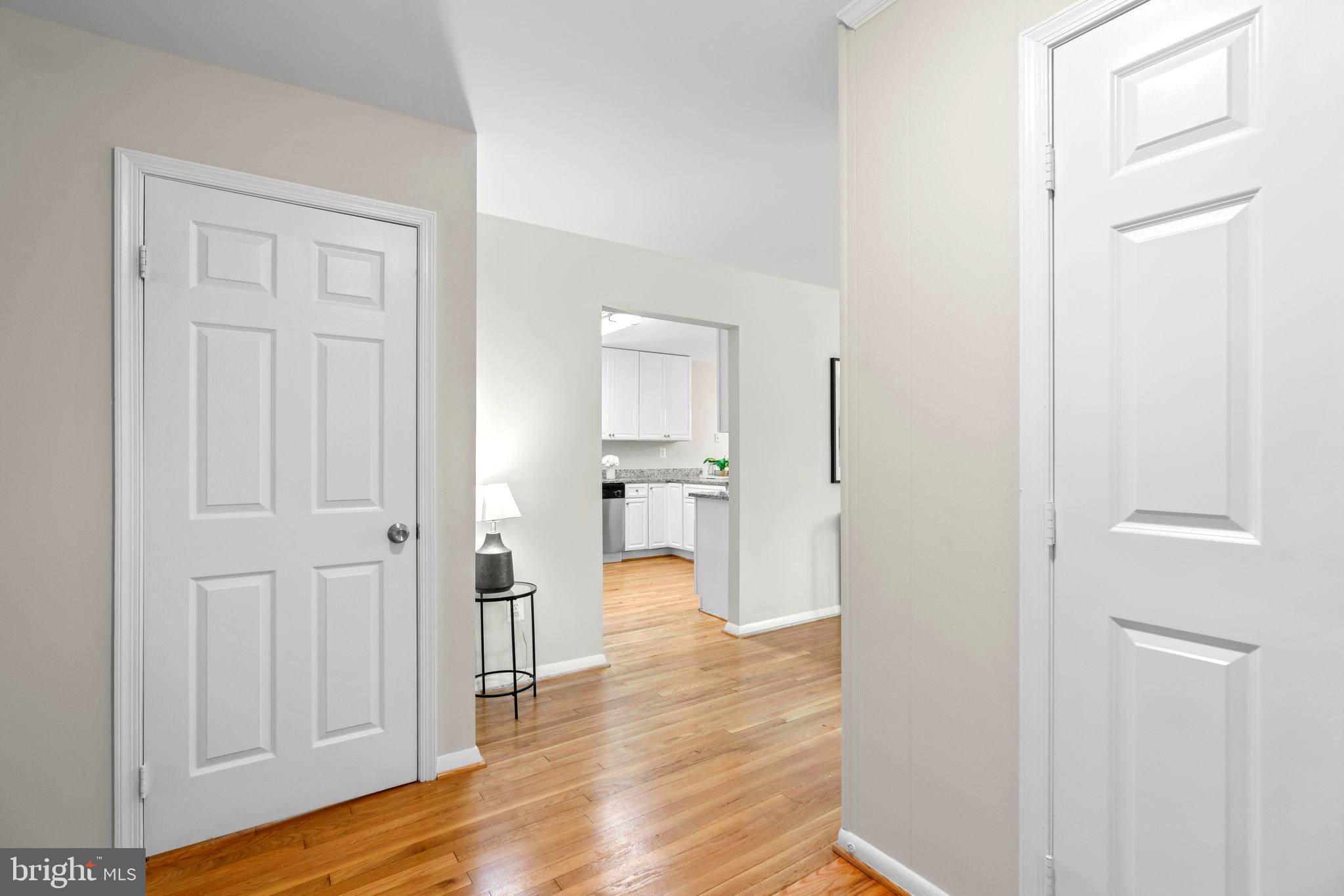 CALVERTON - Residential