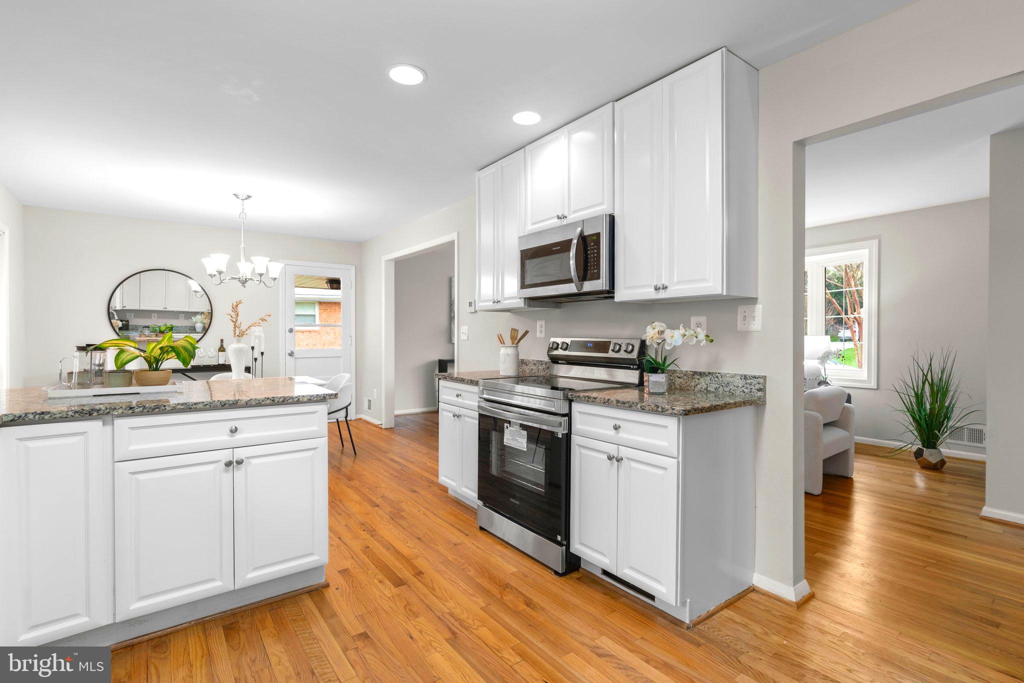 CALVERTON - Residential