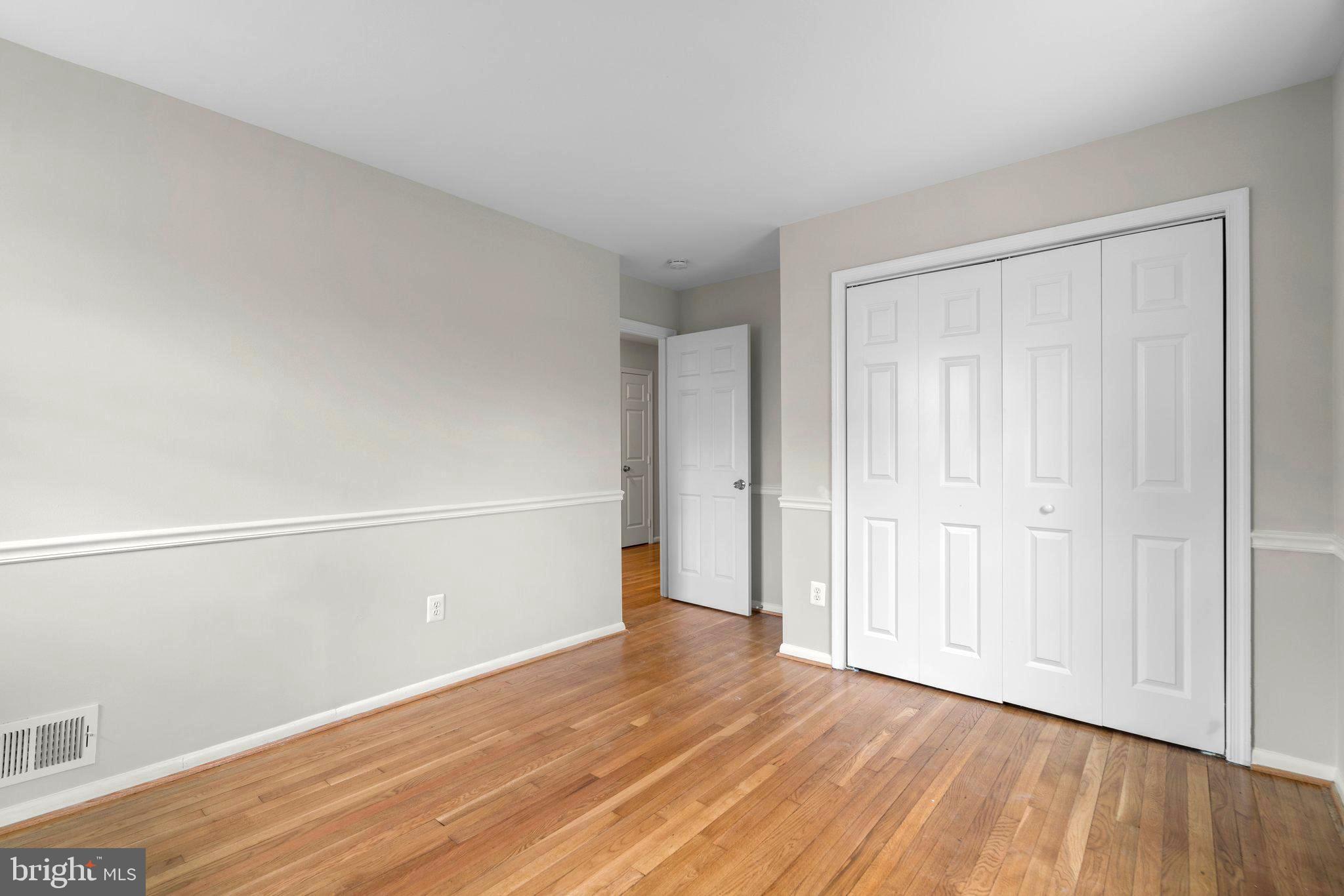 CALVERTON - Residential