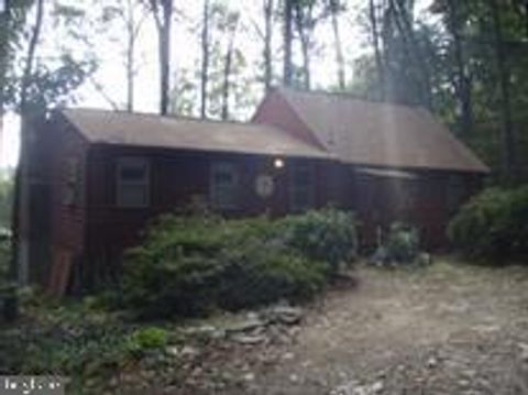 395 HILL TOP LANE BIGLERVILLE PA 17307