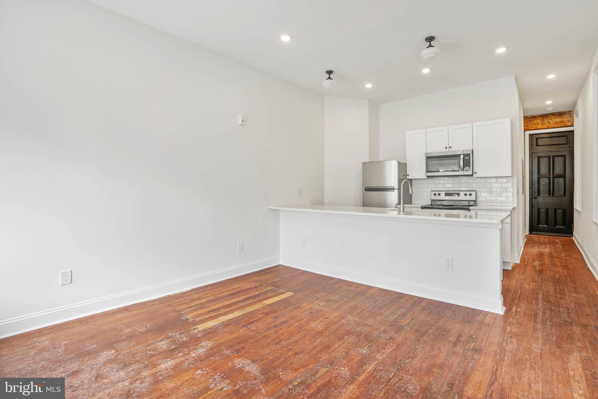 EAST FALLS - Residential Income