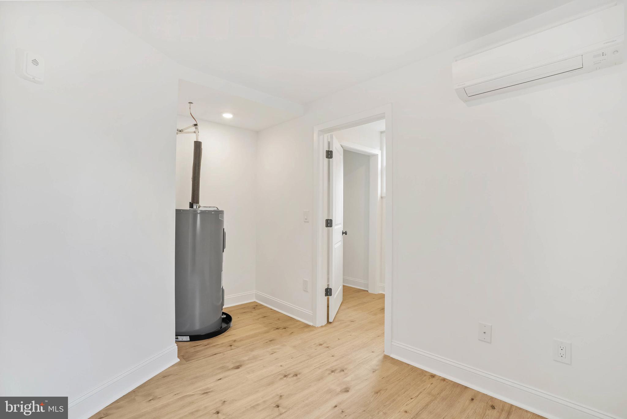 EAST FALLS - Residential Income