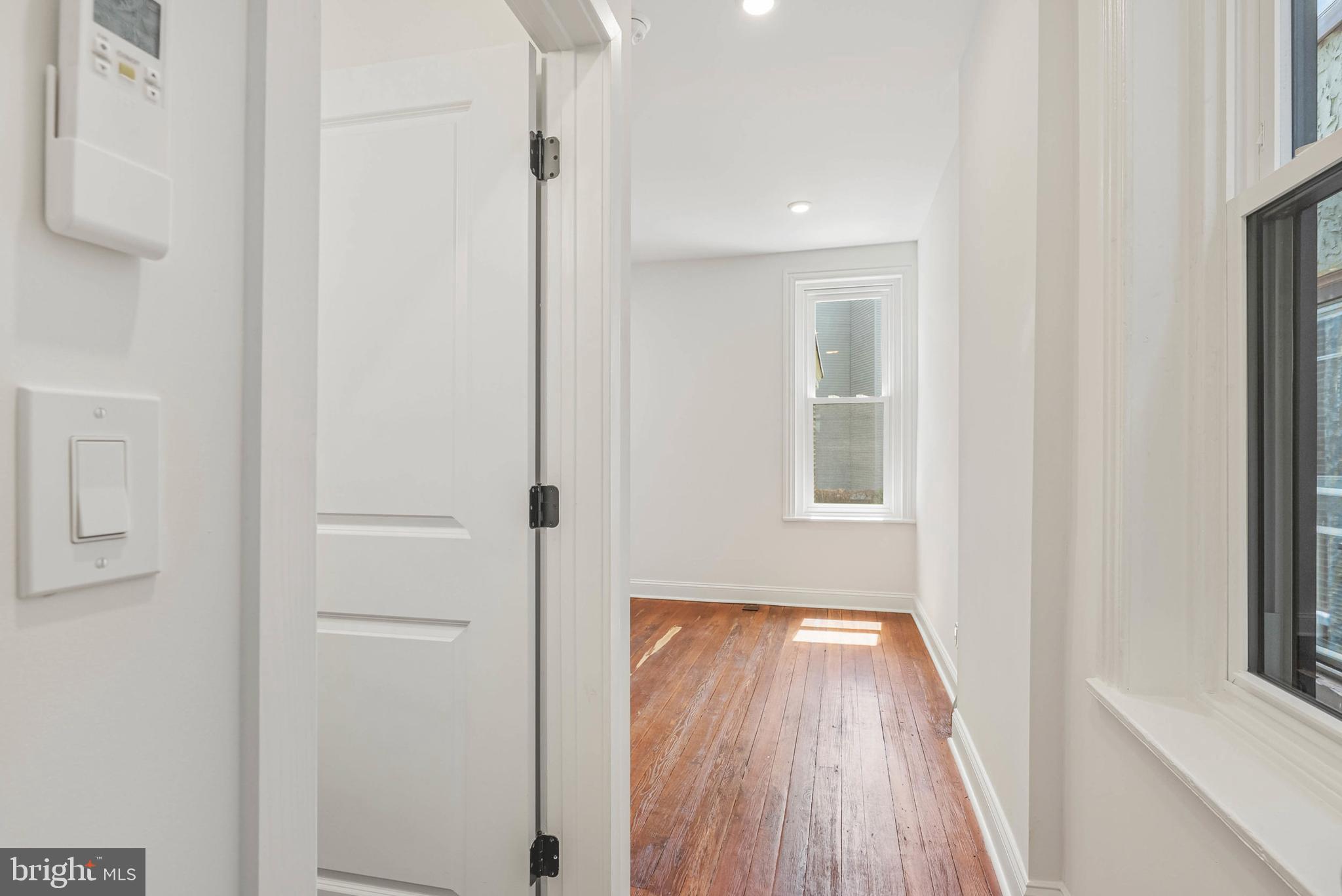 EAST FALLS - Residential Income