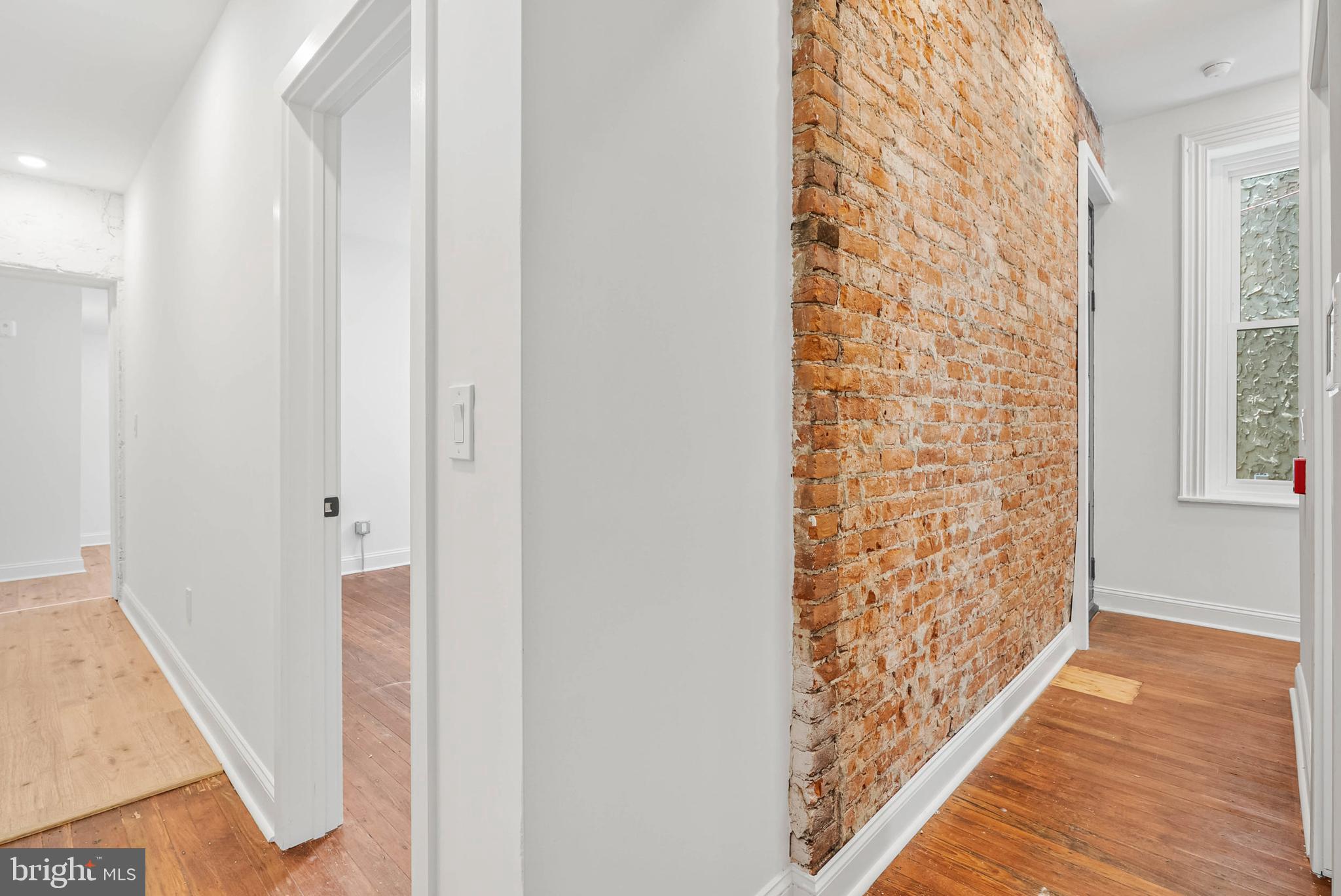 EAST FALLS - Residential Income