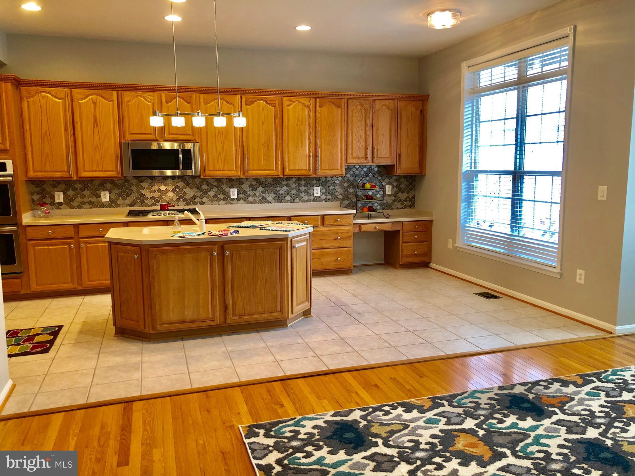 GREAT OAK - Residential Lease