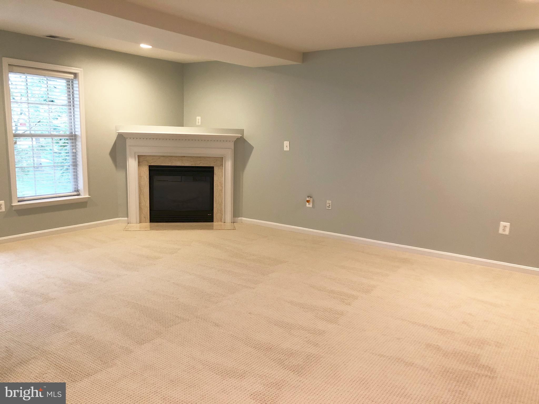 GREAT OAK - Residential Lease