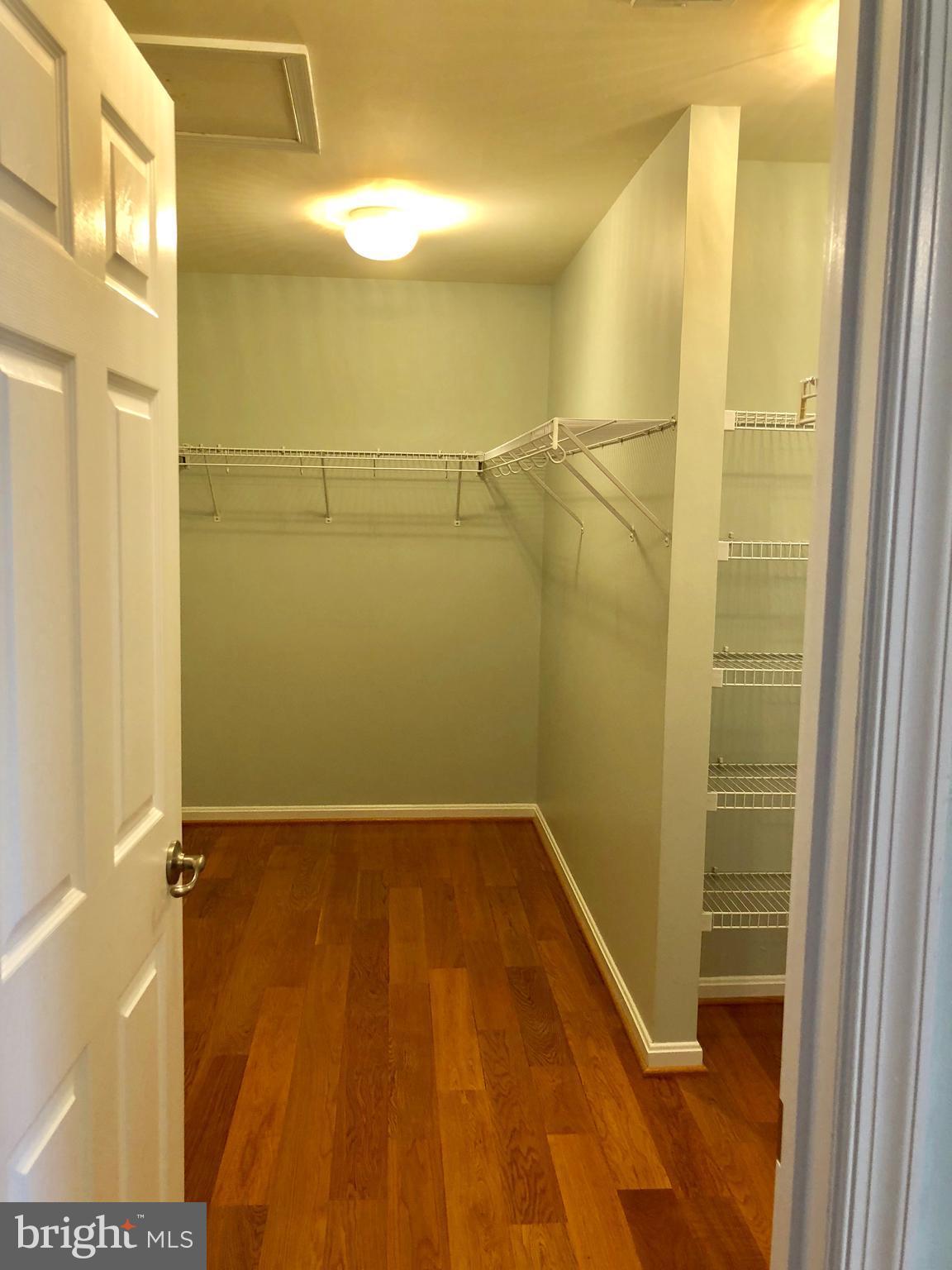 GREAT OAK - Residential Lease