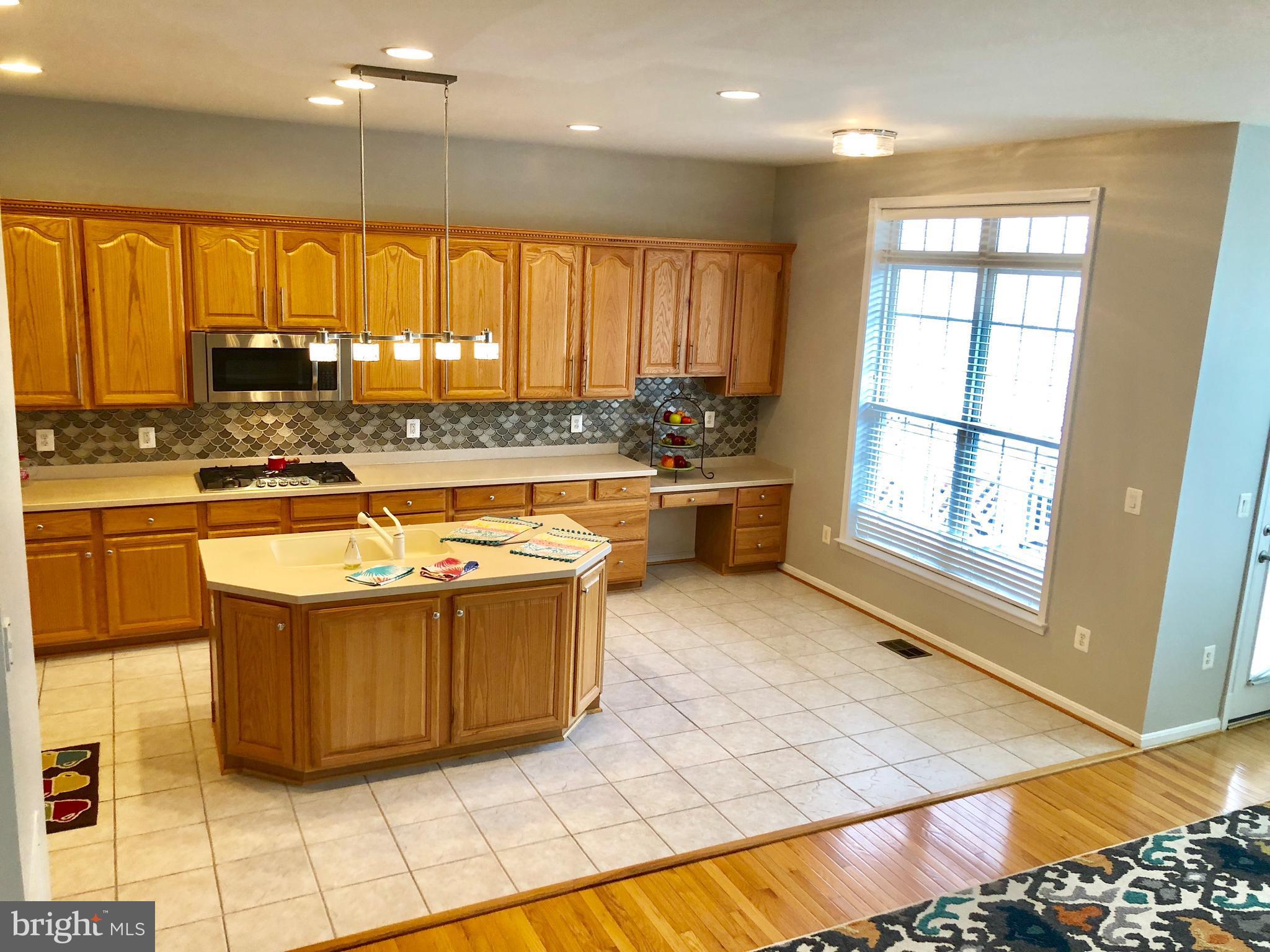 GREAT OAK - Residential Lease