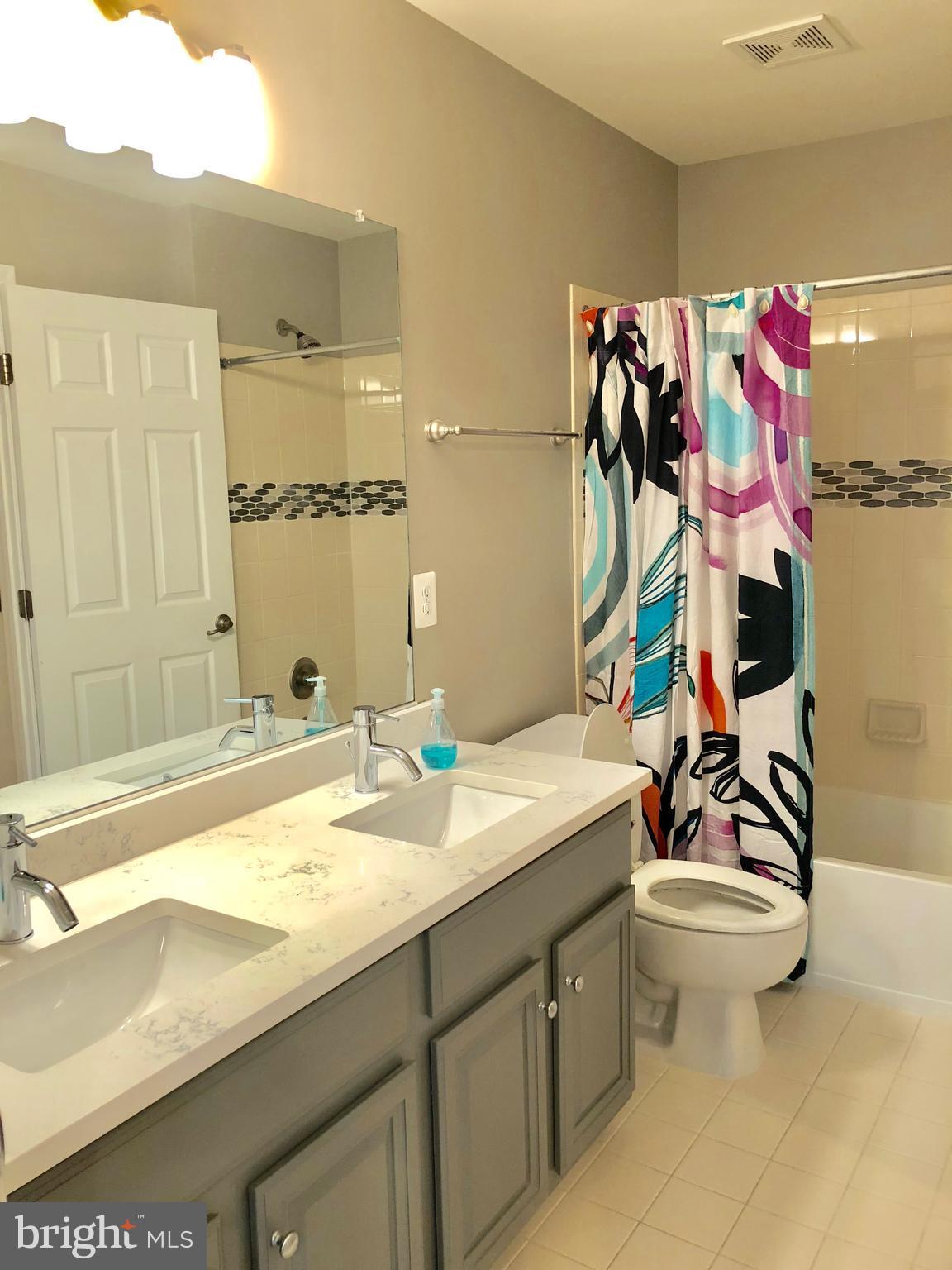 GREAT OAK - Residential Lease
