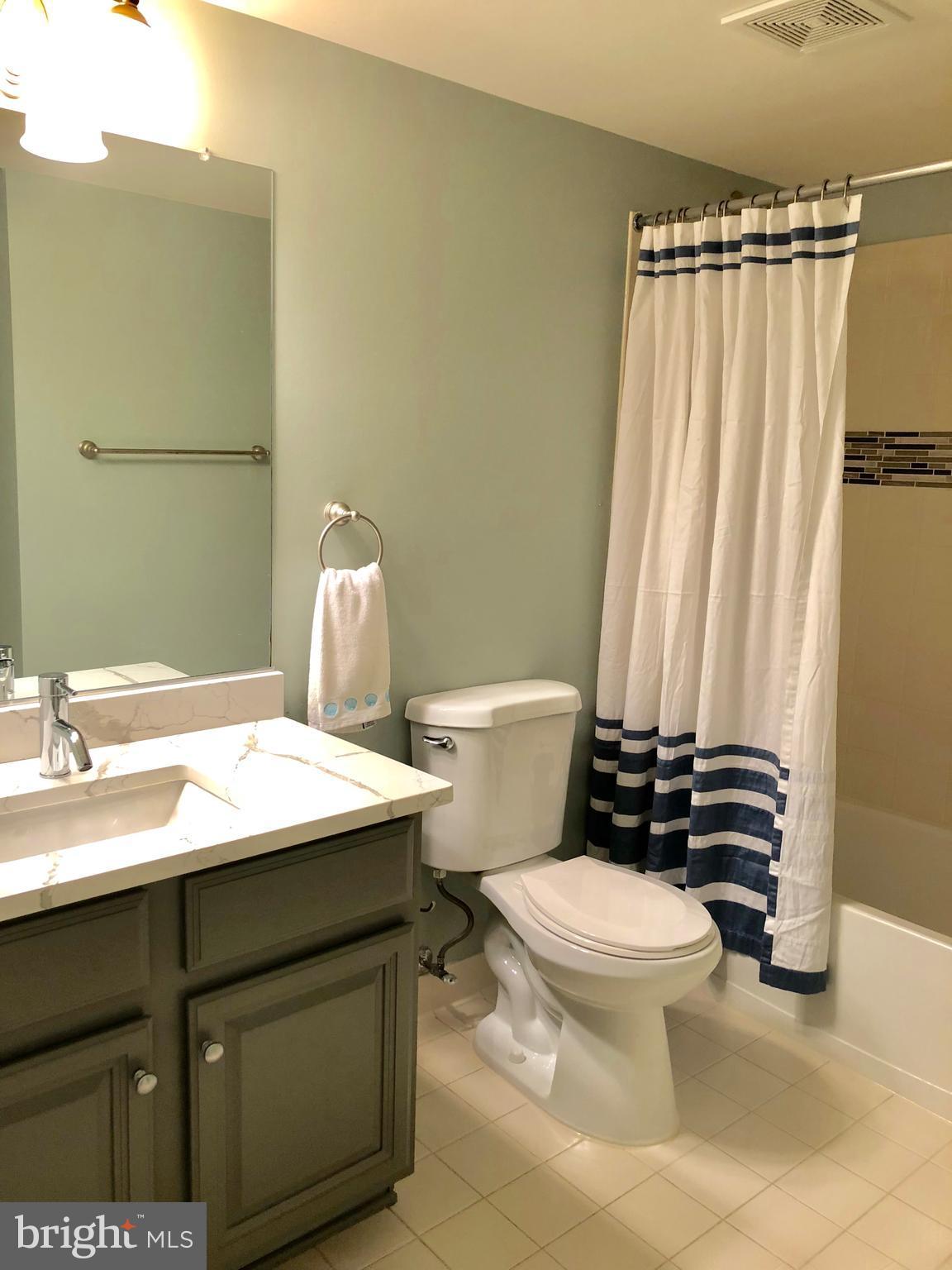 GREAT OAK - Residential Lease