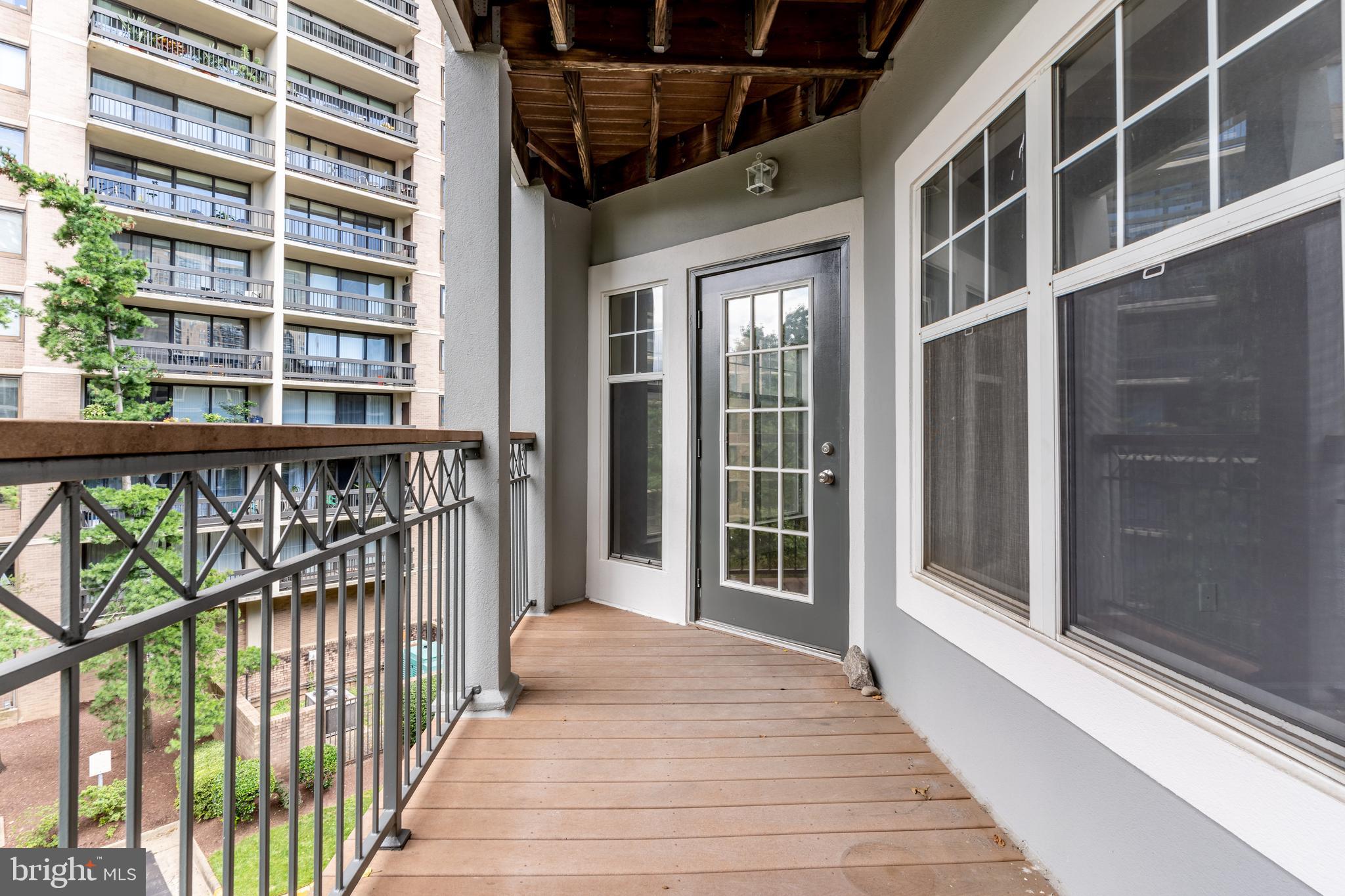 SAVOY PARK CONDOMINIUMS - Residential