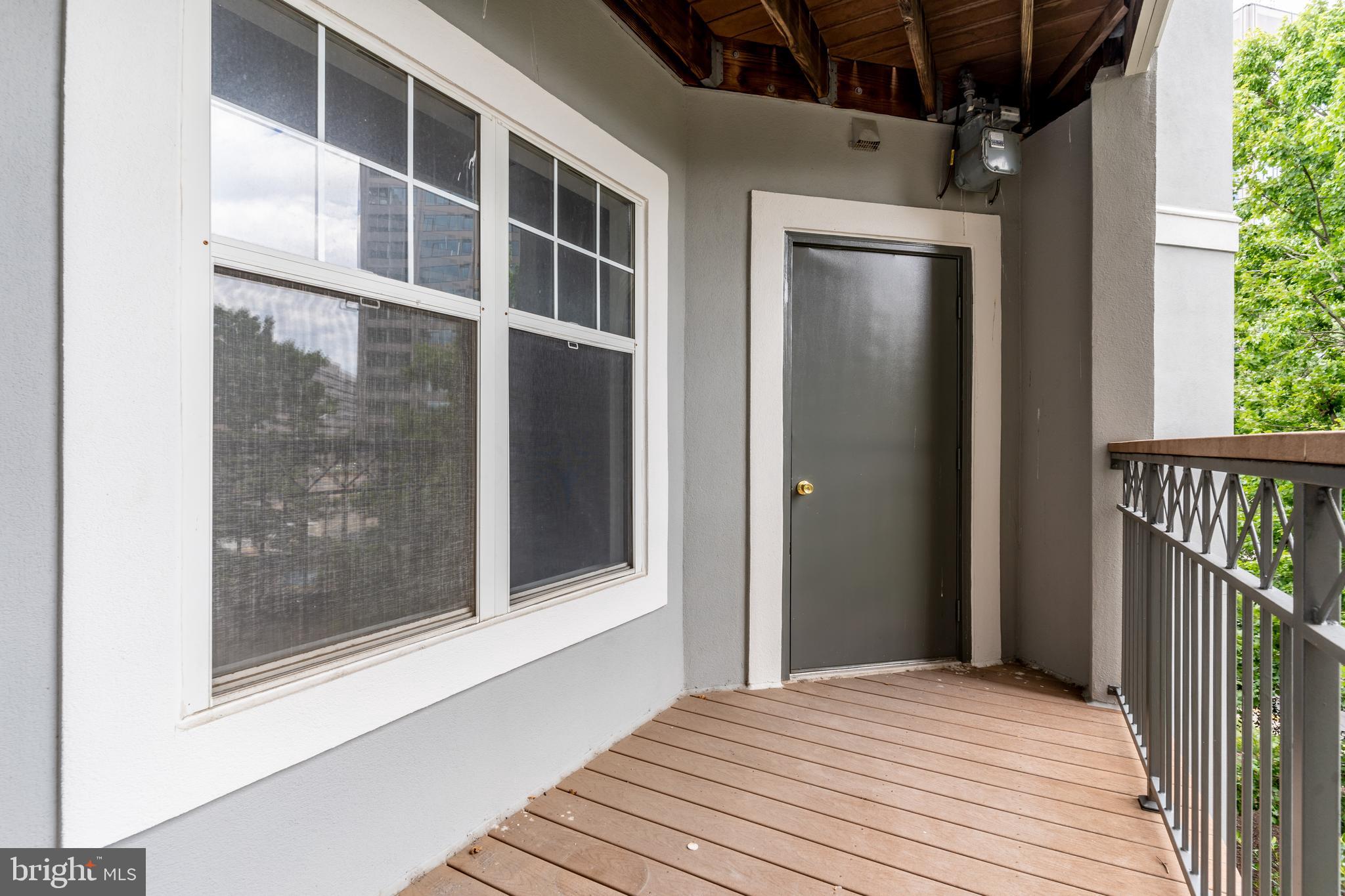 SAVOY PARK CONDOMINIUMS - Residential