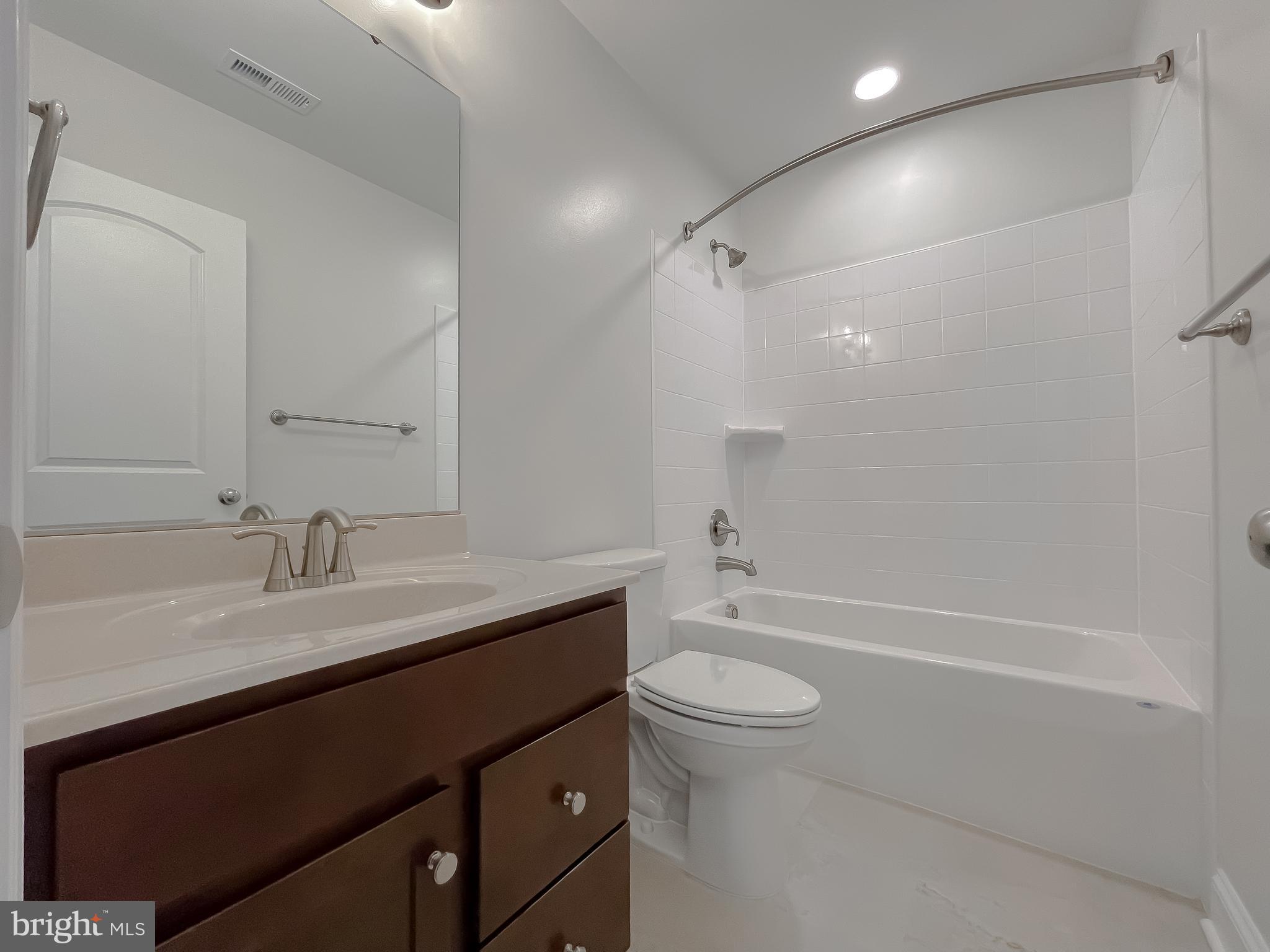 MEADOWS AT TOWN RUN II - Residential