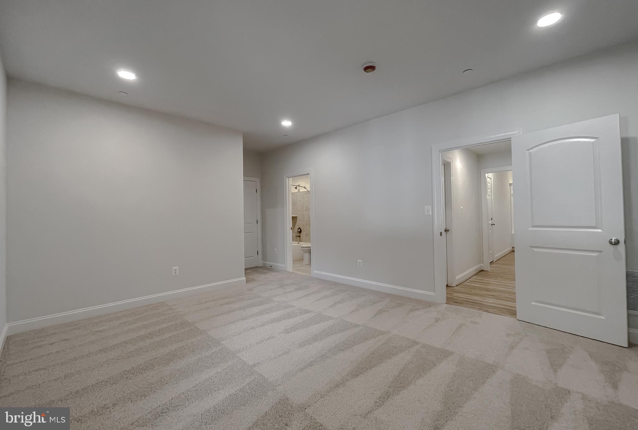 MEADOWS AT TOWN RUN II - Residential