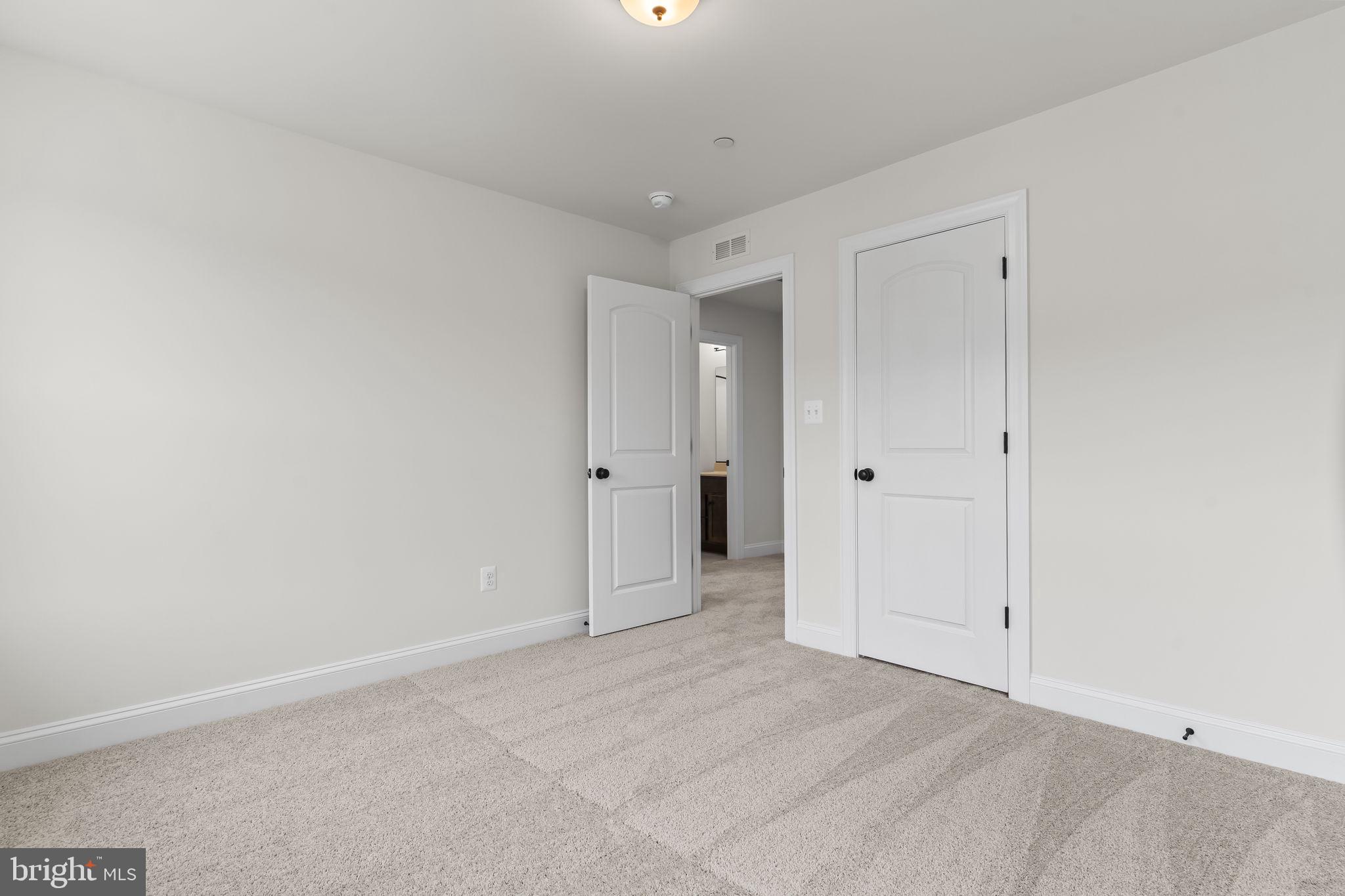 MEADOWS AT TOWN RUN II - Residential