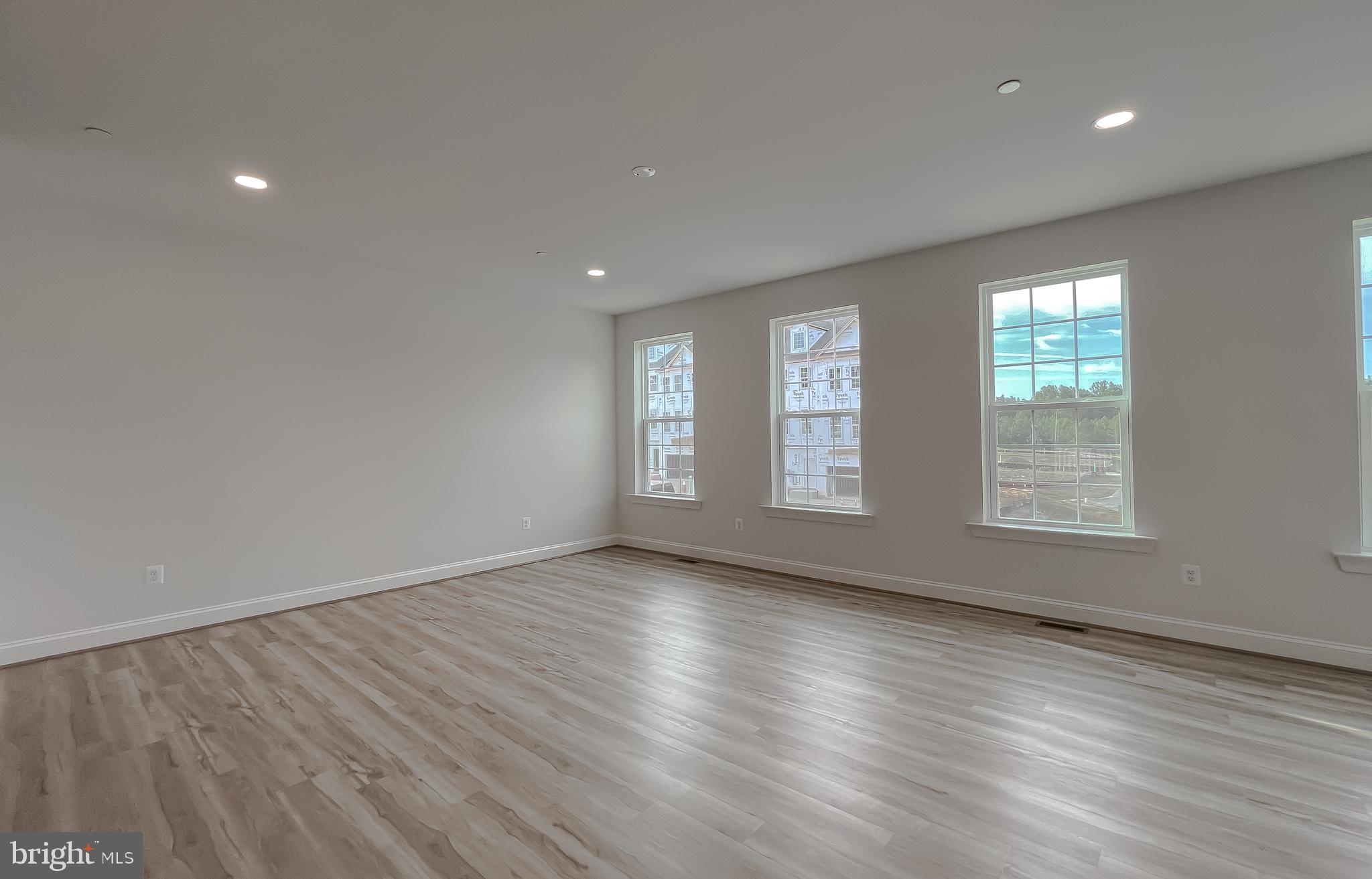 MEADOWS AT TOWN RUN II - Residential