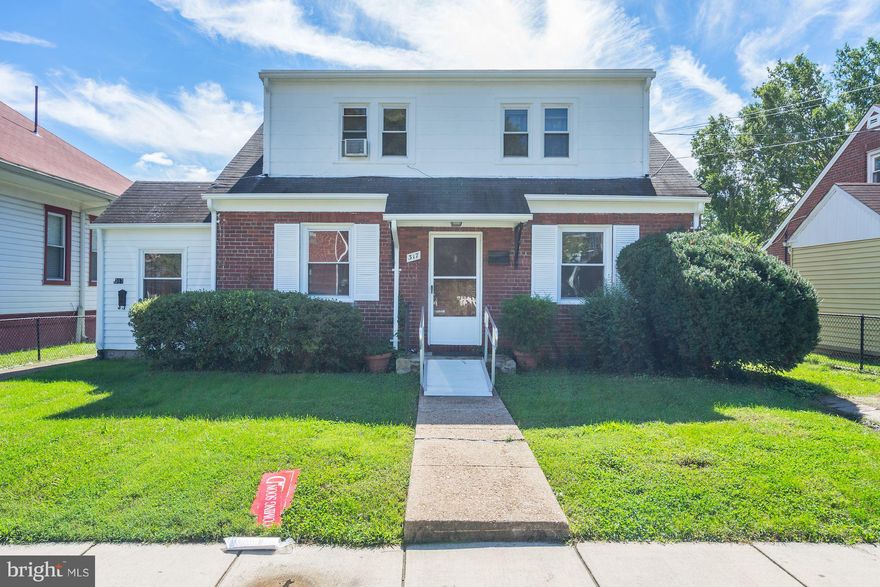 One-of-a-kind "Tear-Down" opportunity to build your dream home in the highly coveted neighborhood of Del Ray!   Currently, this is a duplex with 2BR/ 1  BA on the lower level with a sentrilock & 2 BR /1BA on the upper level, seen by appt.. Same size lot on E. Howell generated a $1.399,999 sale in 2018 - Walk to Del Ray shops, restaurants, farmer's market & 1.5 miles to Potomac yards & future Metro