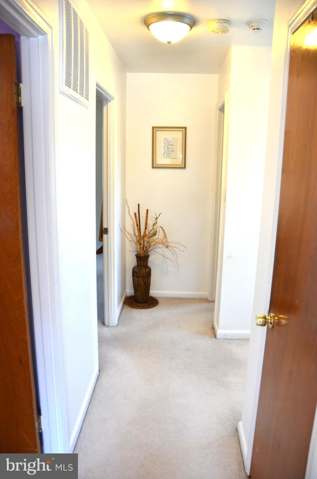 WOODLAND BEACH - Residential