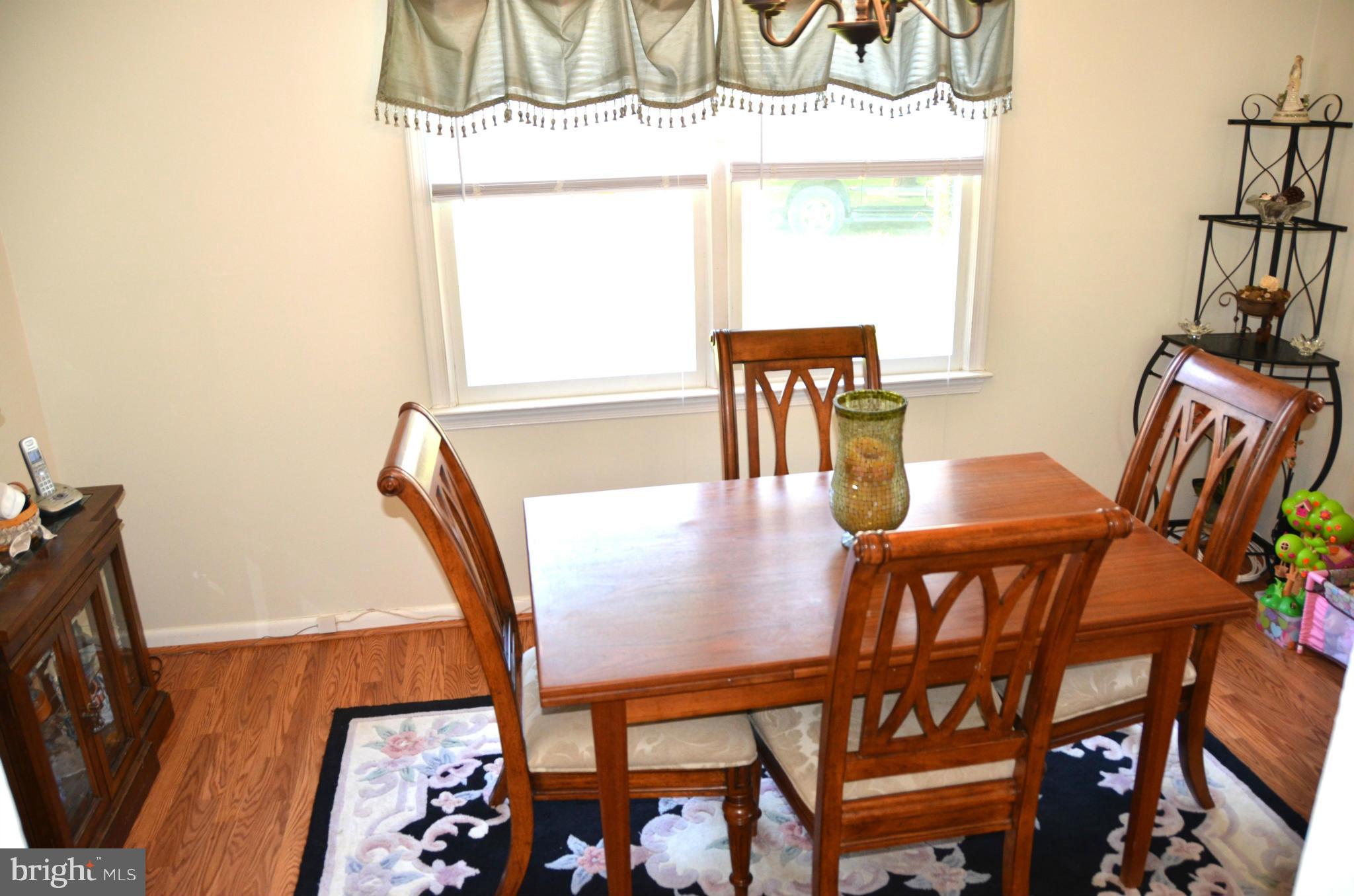 WOODLAND BEACH - Residential