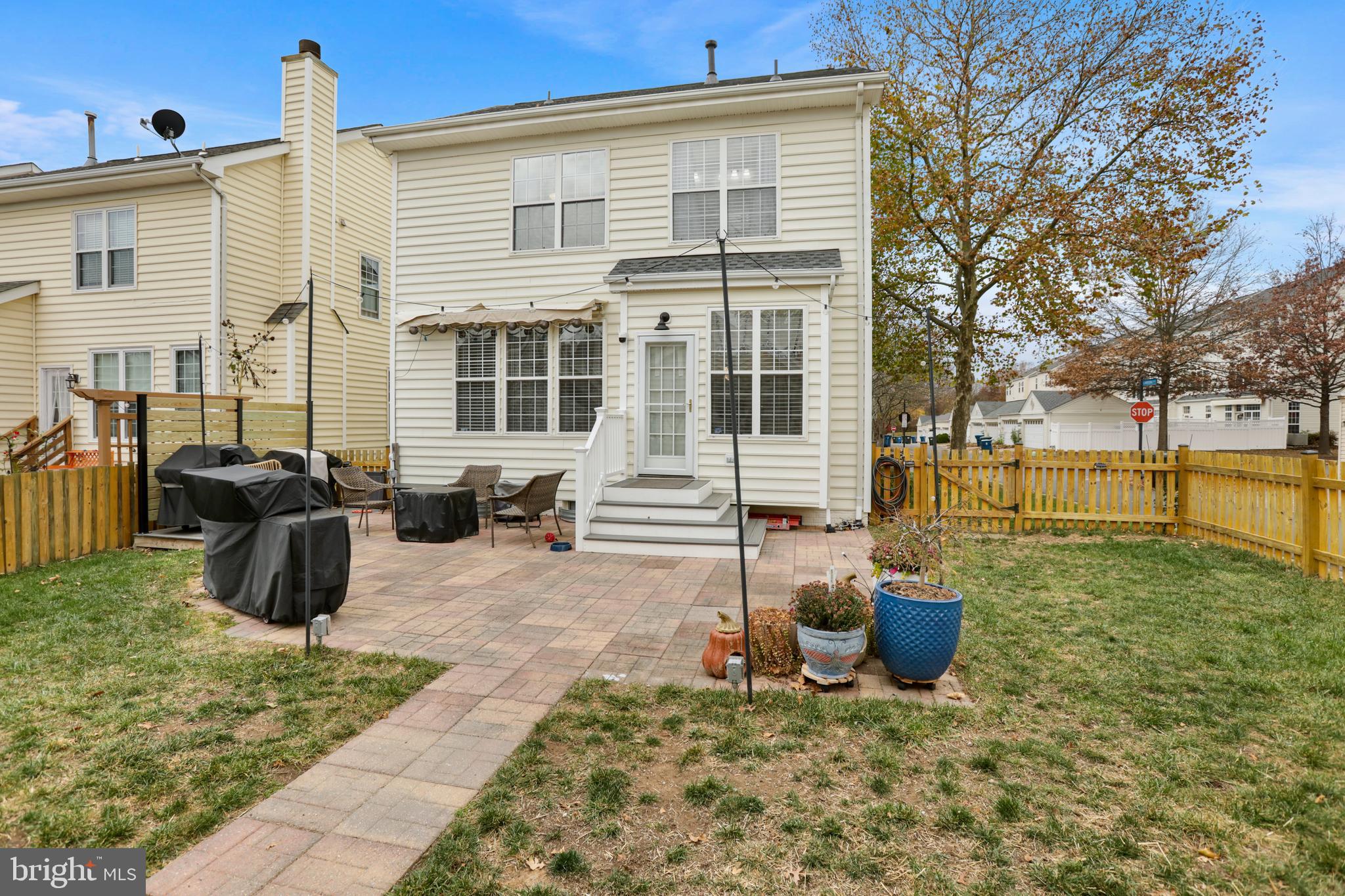 SOUTH RIDING - Residential