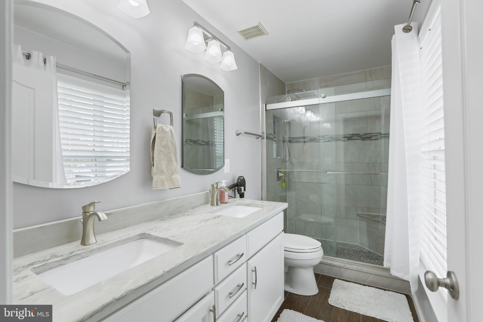 SOUTH RIDING - Residential