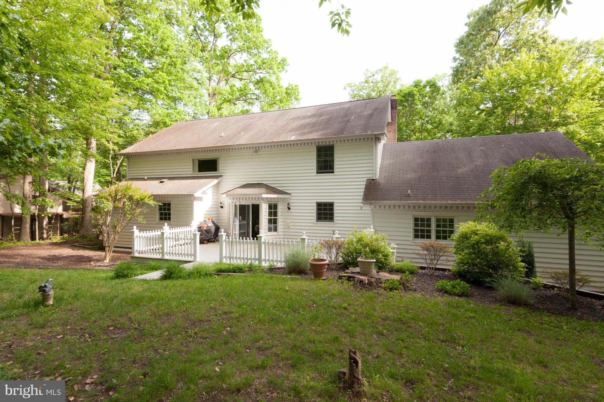 ANNAPOLIS ROADS - Residential