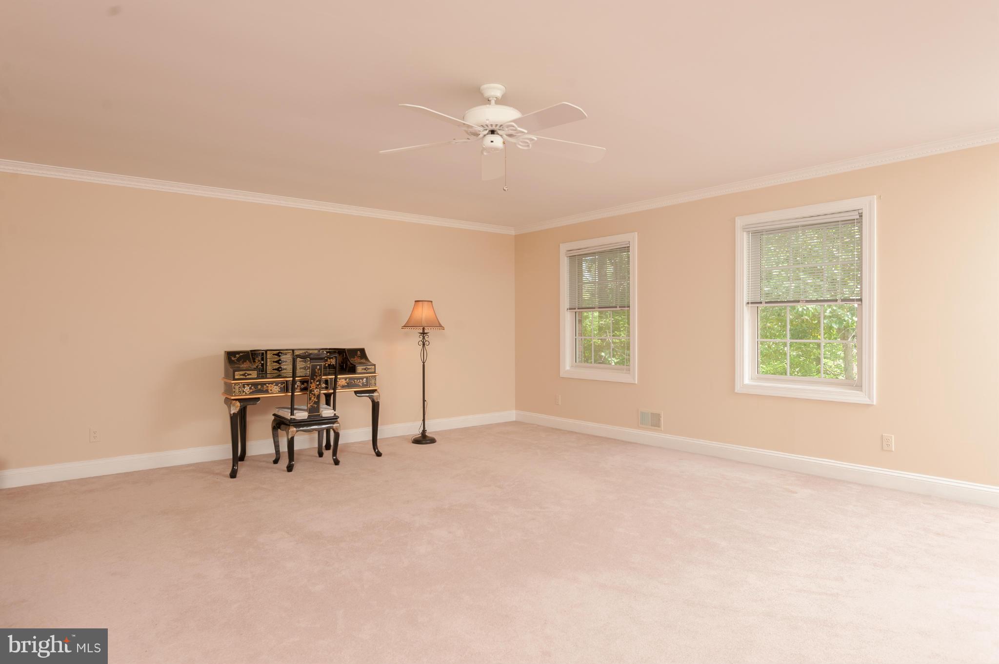 ANNAPOLIS ROADS - Residential