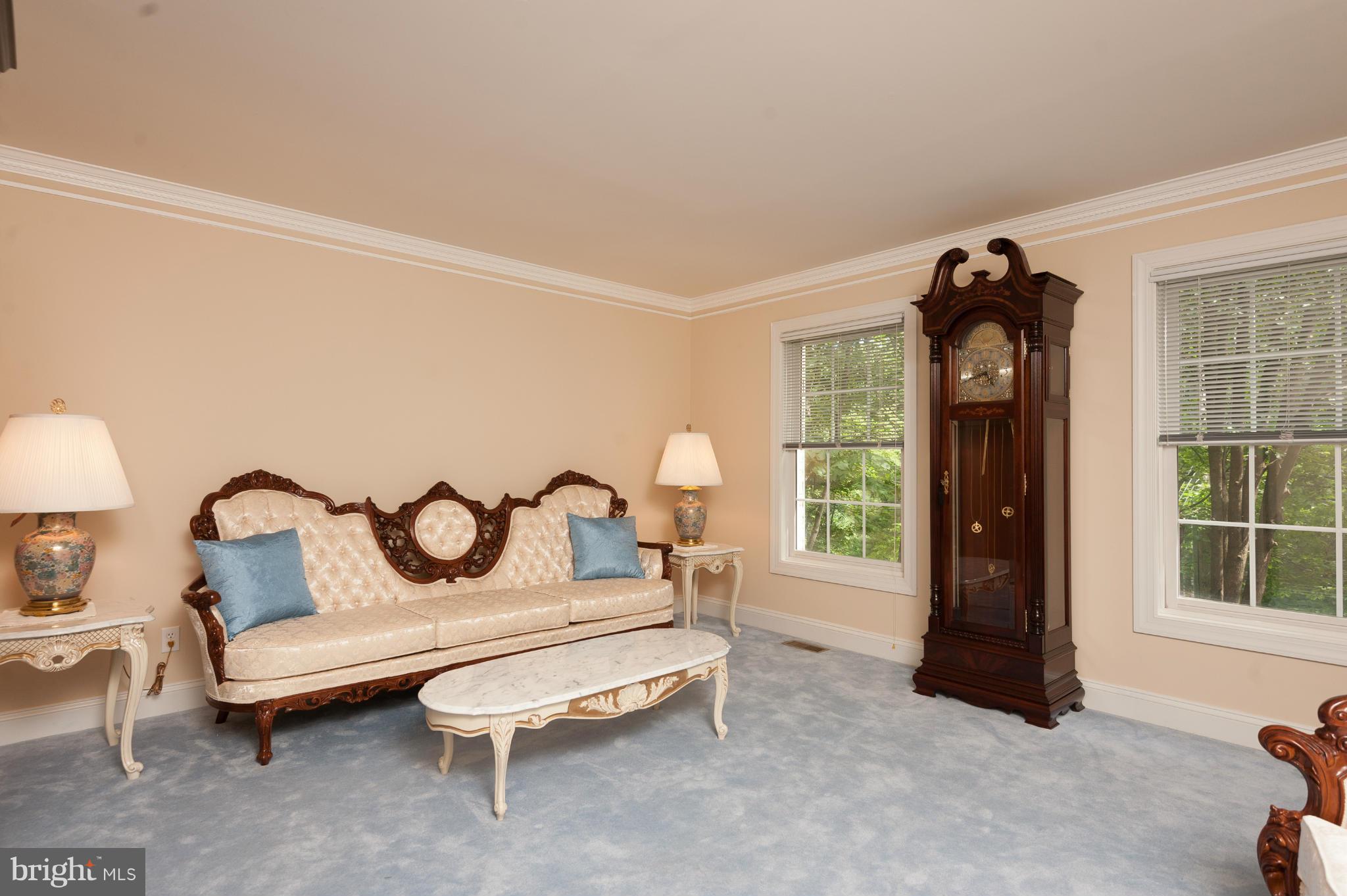 ANNAPOLIS ROADS - Residential