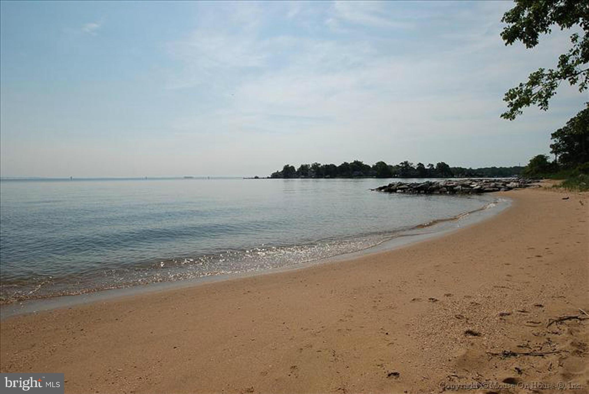 ANNAPOLIS ROADS - Residential