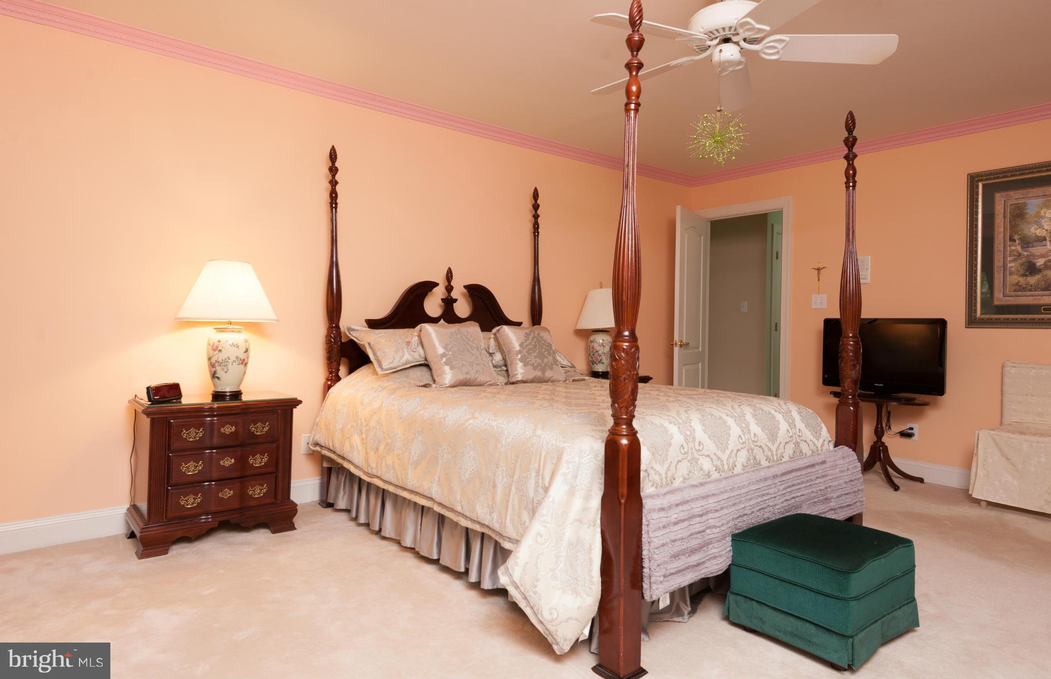 ANNAPOLIS ROADS - Residential