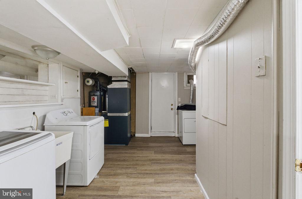EASTWOOD - Residential