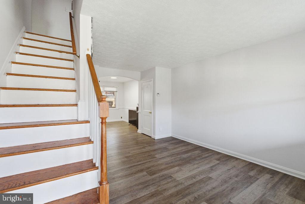 EASTWOOD - Residential
