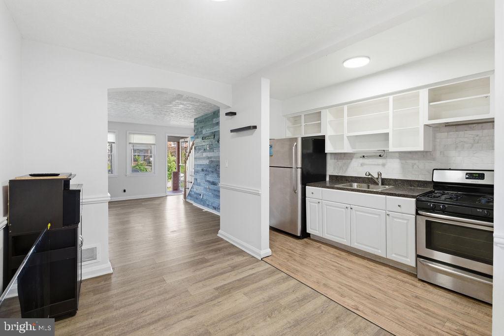 EASTWOOD - Residential