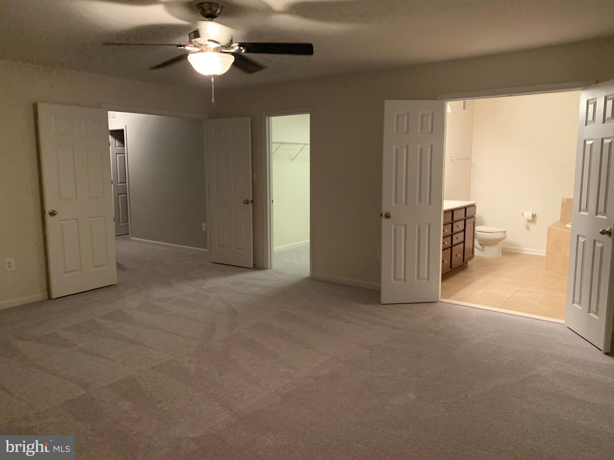 EAGLES POINTE - Residential