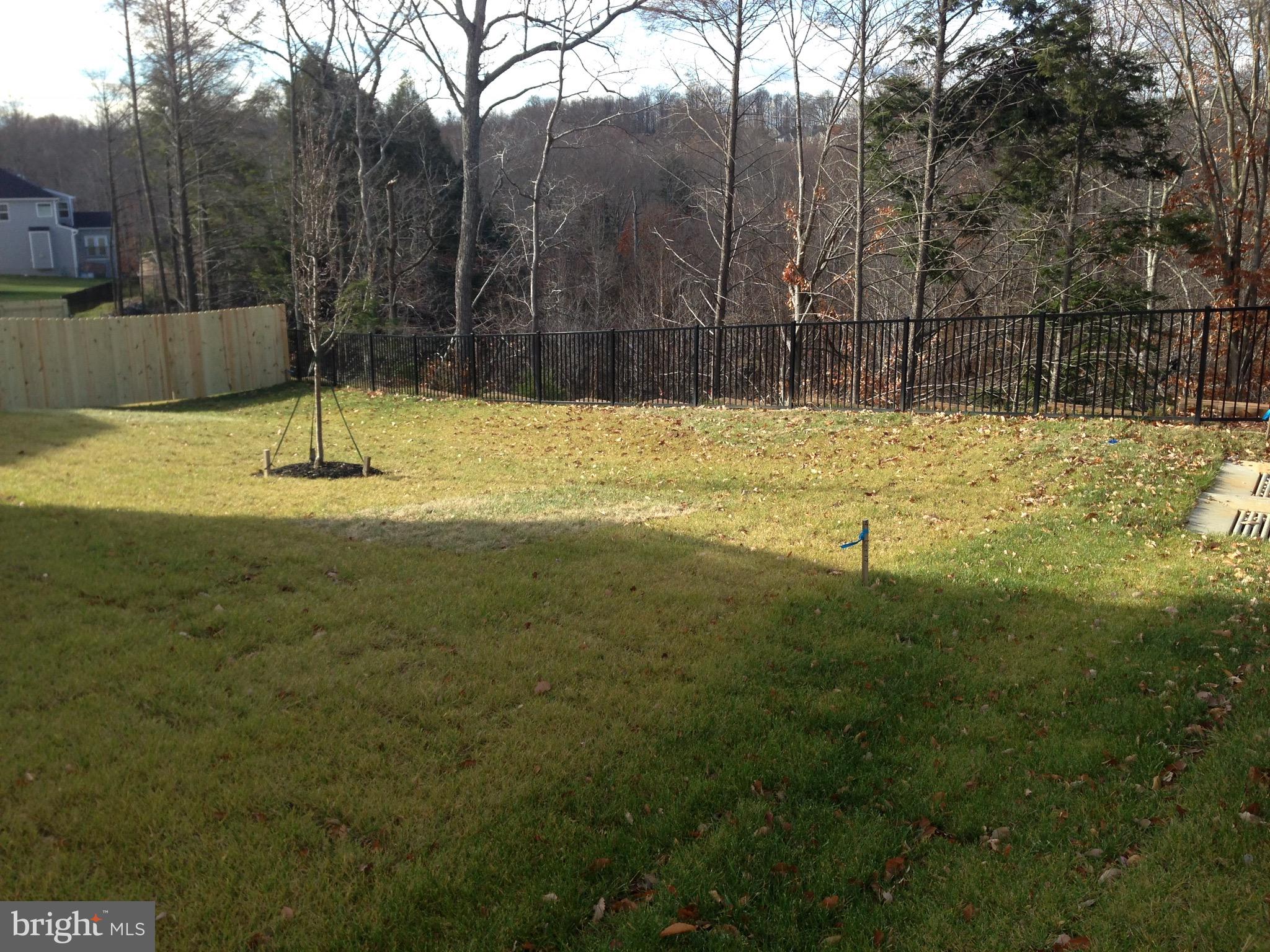 EAGLES POINTE - Residential