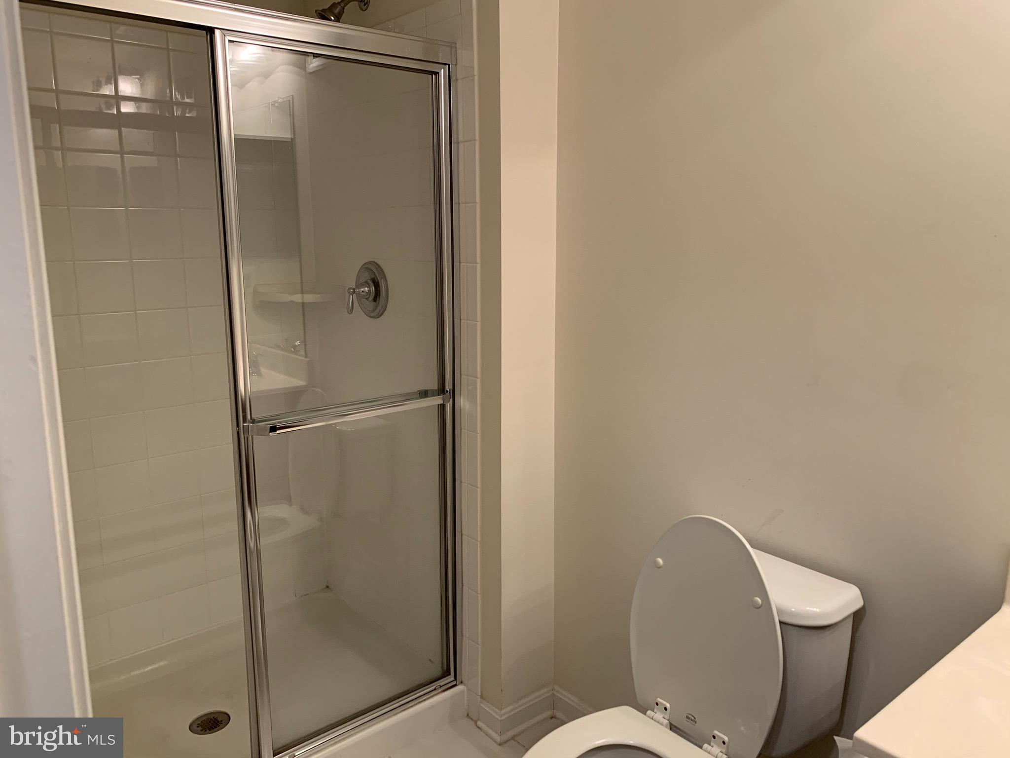 EAGLES POINTE - Residential