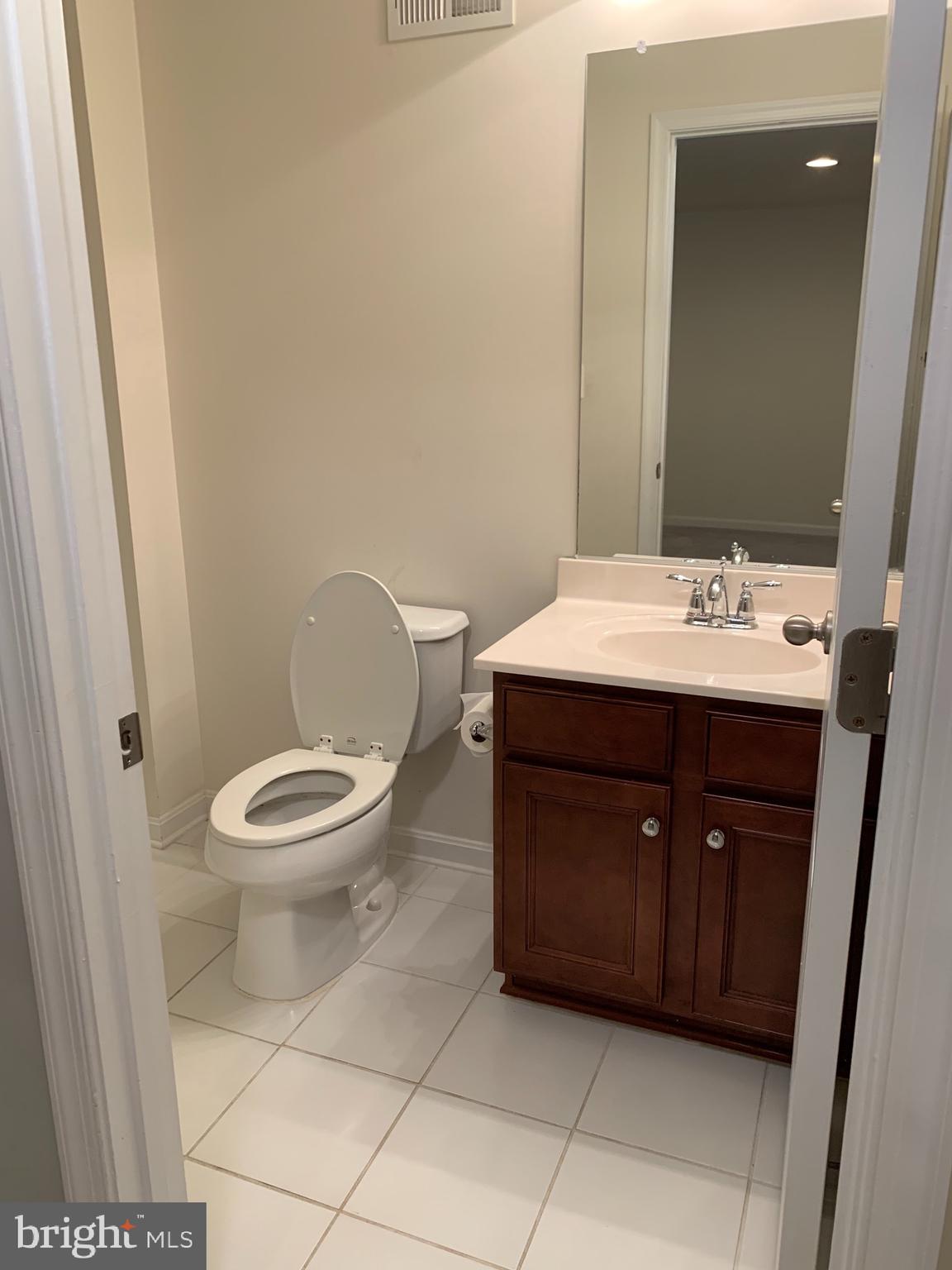 EAGLES POINTE - Residential