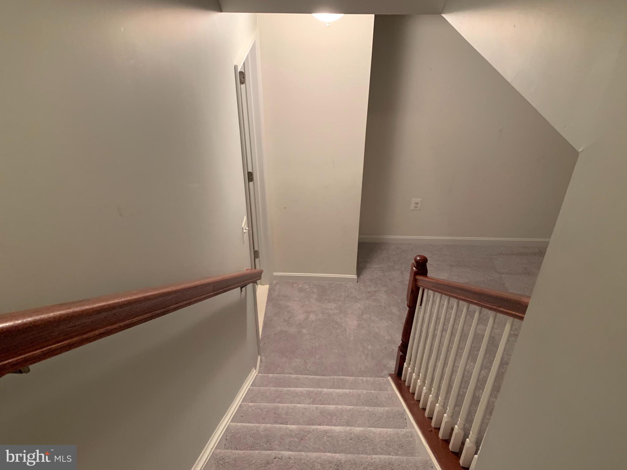 EAGLES POINTE - Residential