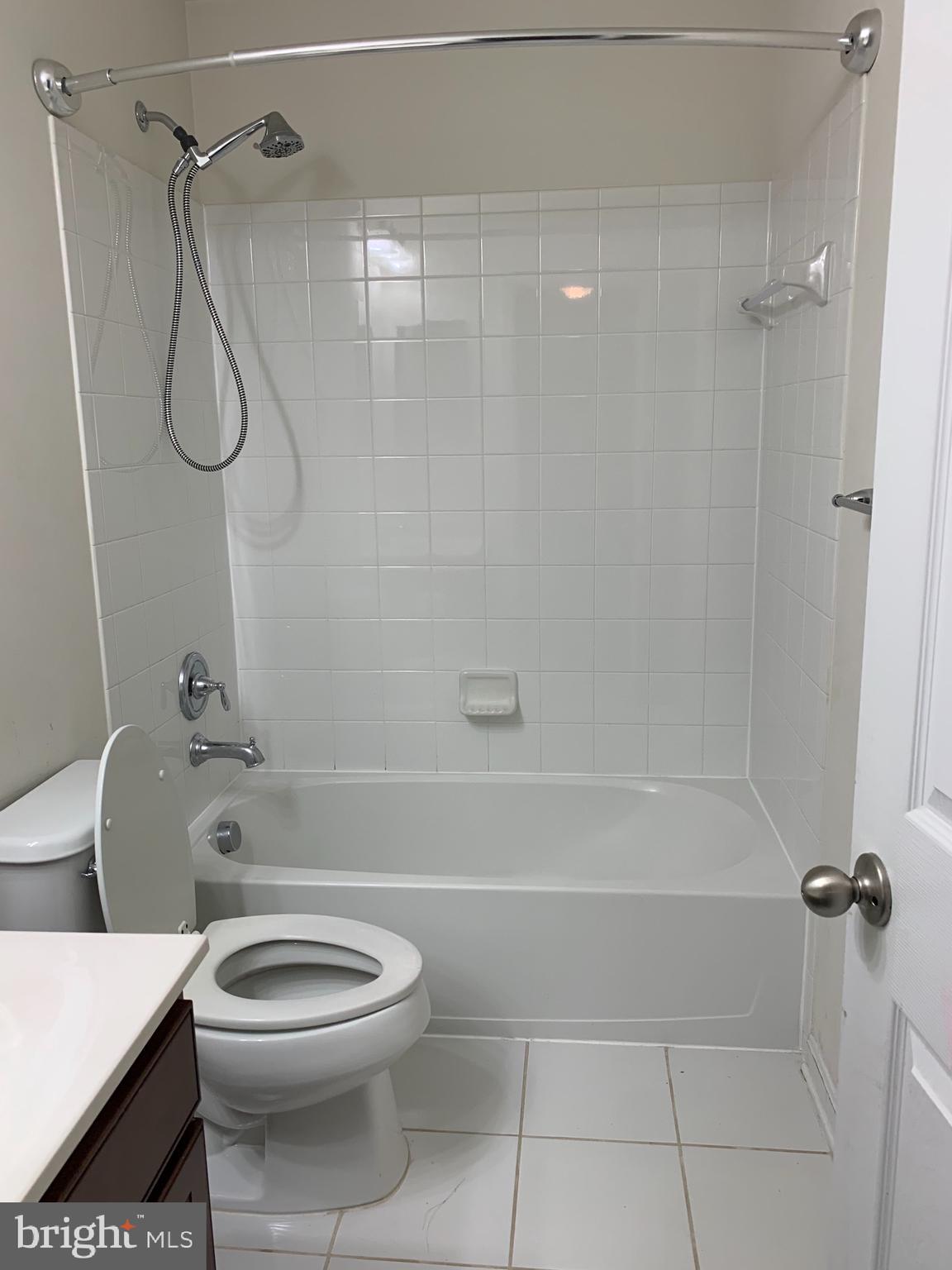 EAGLES POINTE - Residential