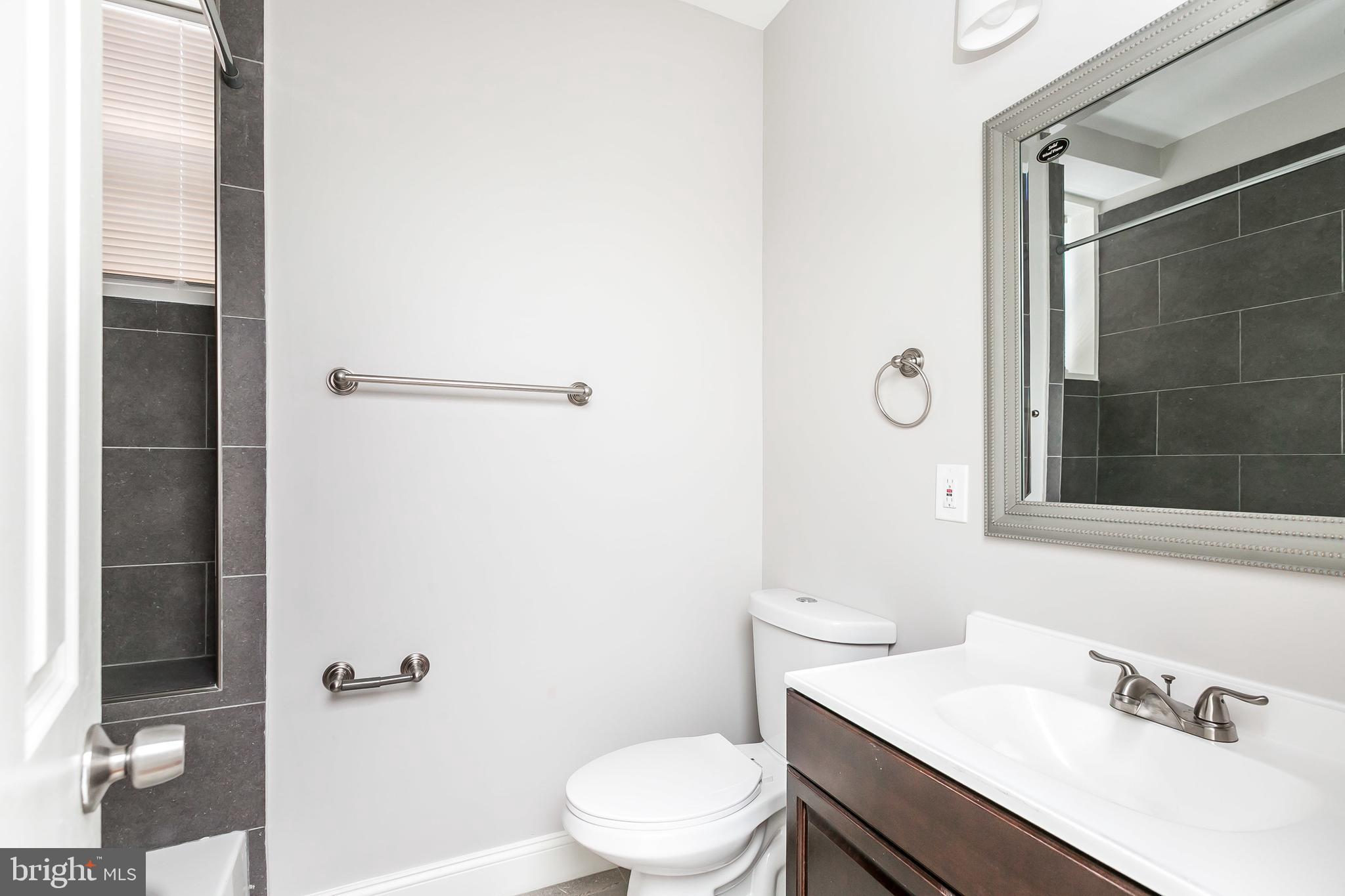 HARWOOD - Residential Lease