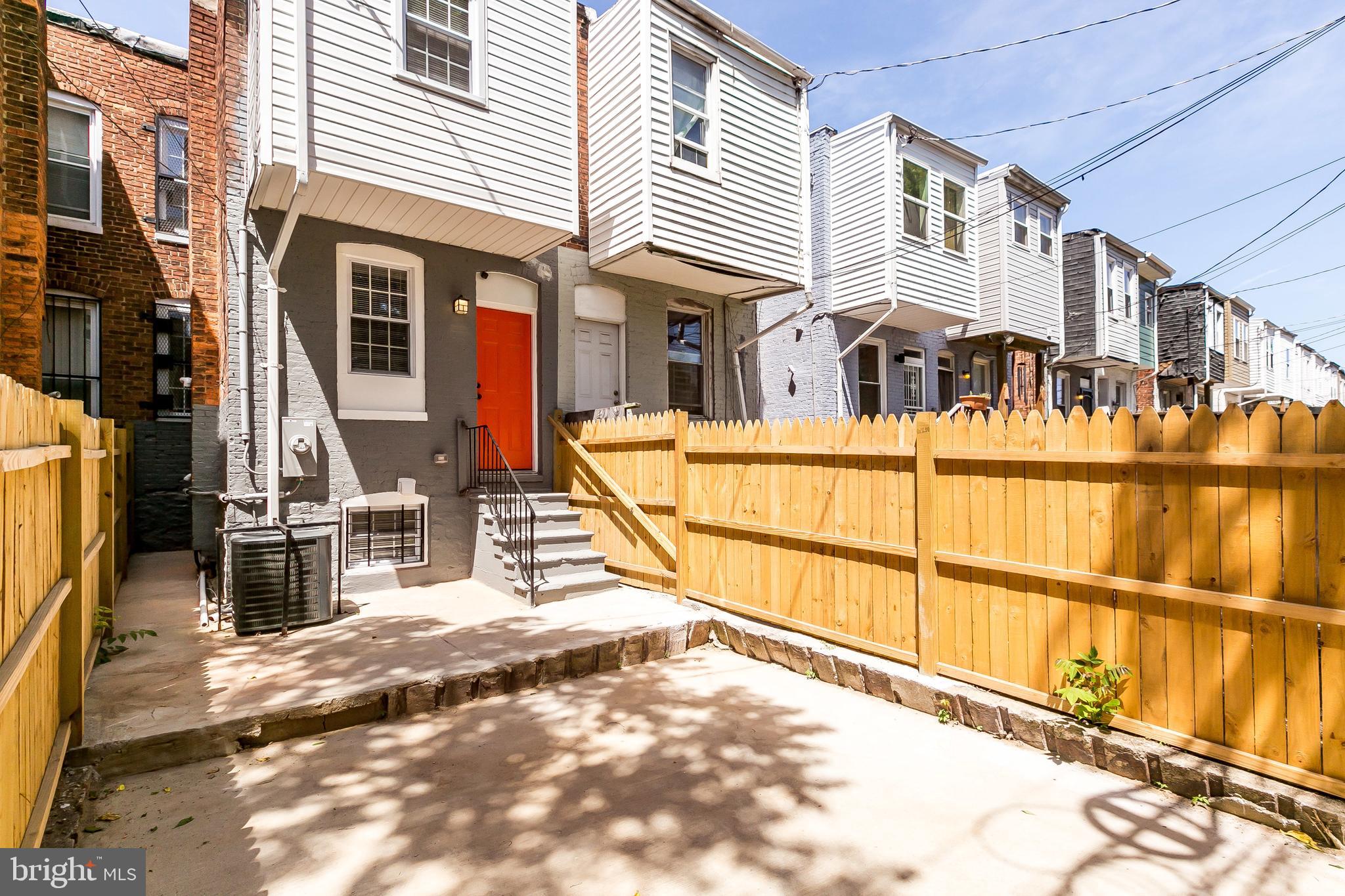 HARWOOD - Residential Lease