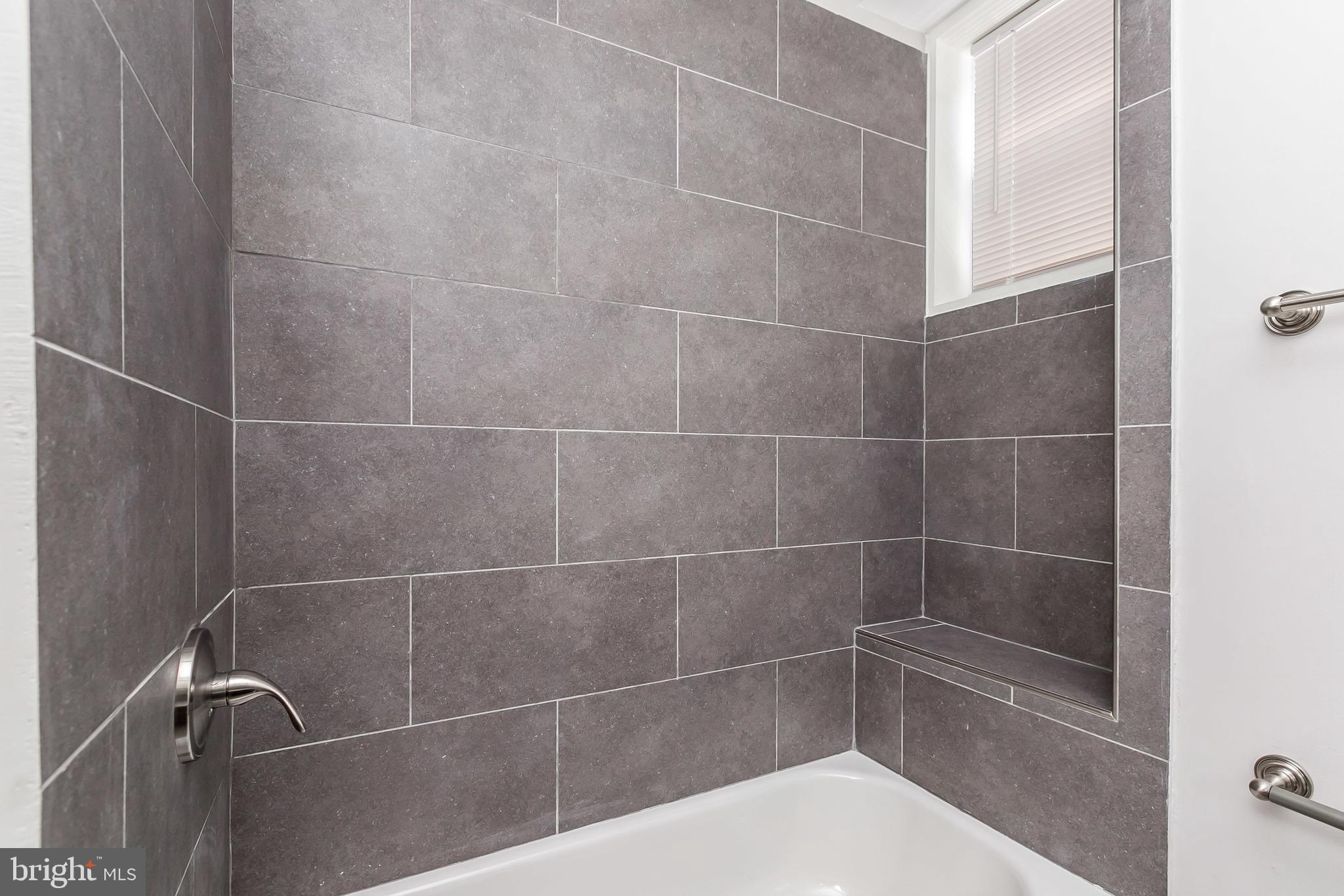 HARWOOD - Residential Lease