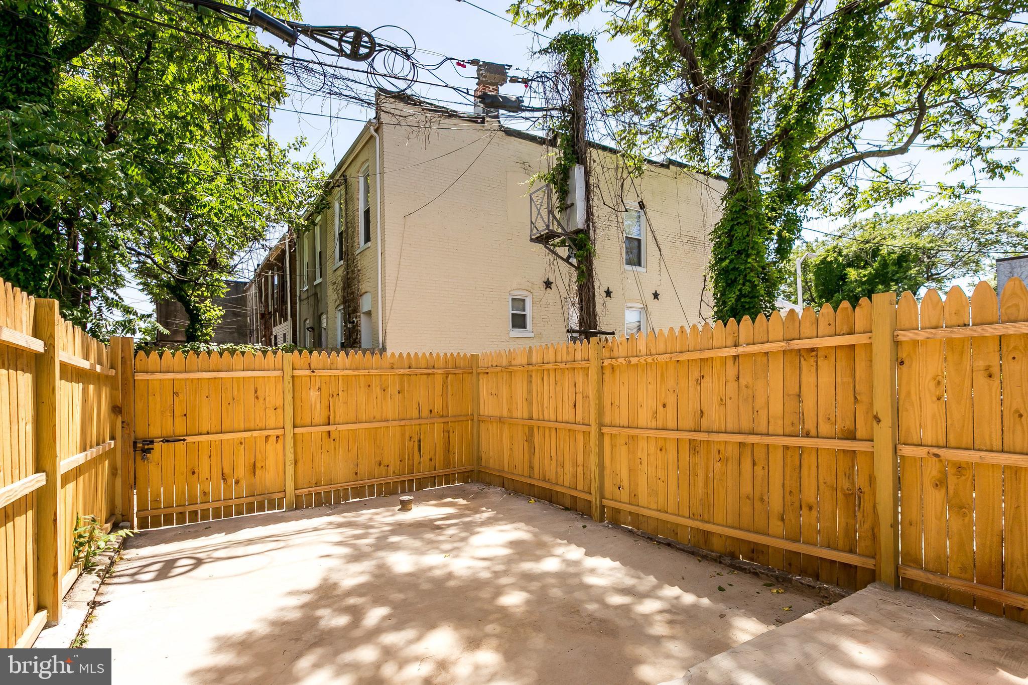 HARWOOD - Residential Lease