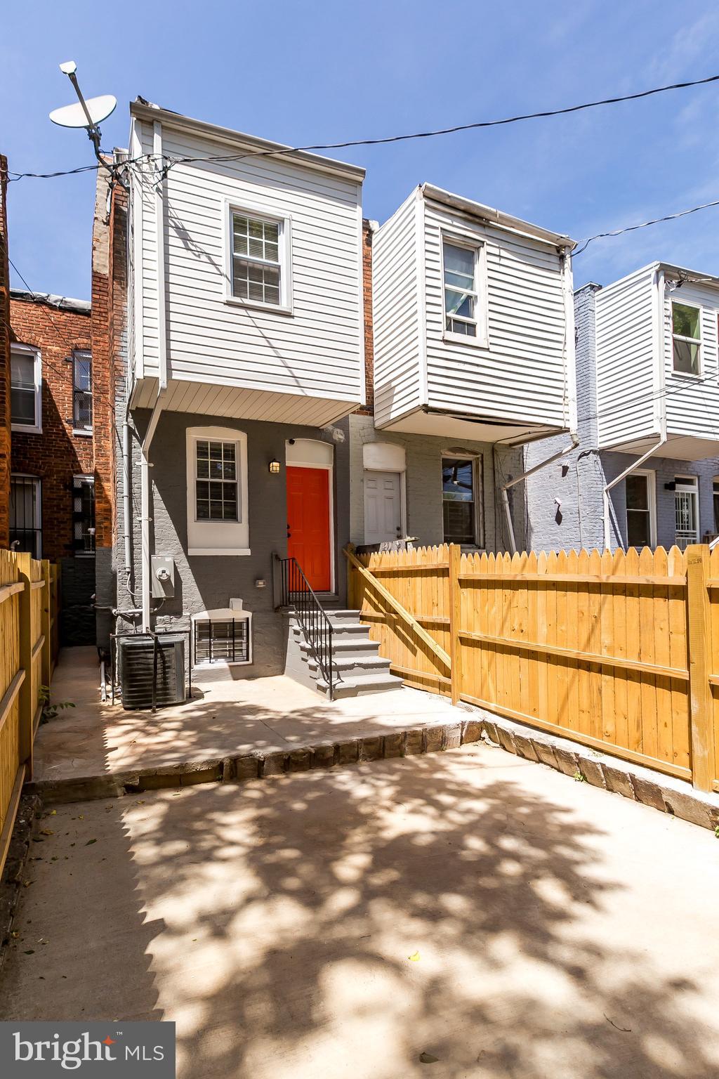 HARWOOD - Residential Lease