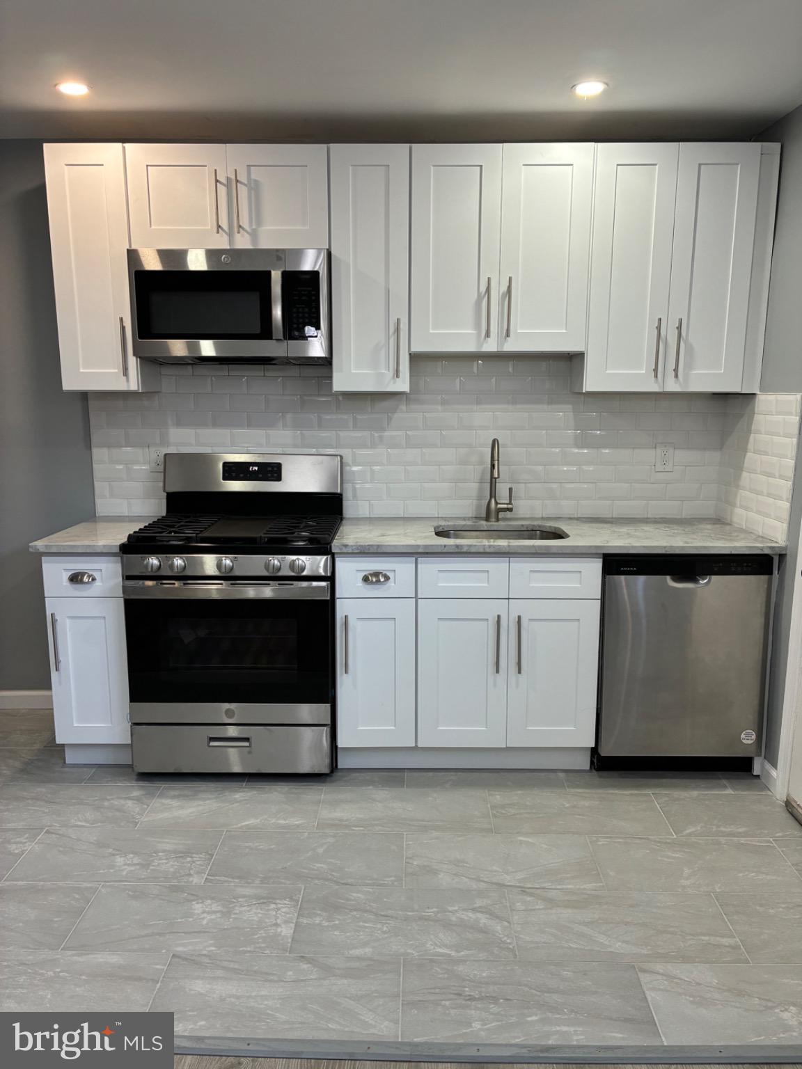 PHILADELPHIA (WEST) - Residential