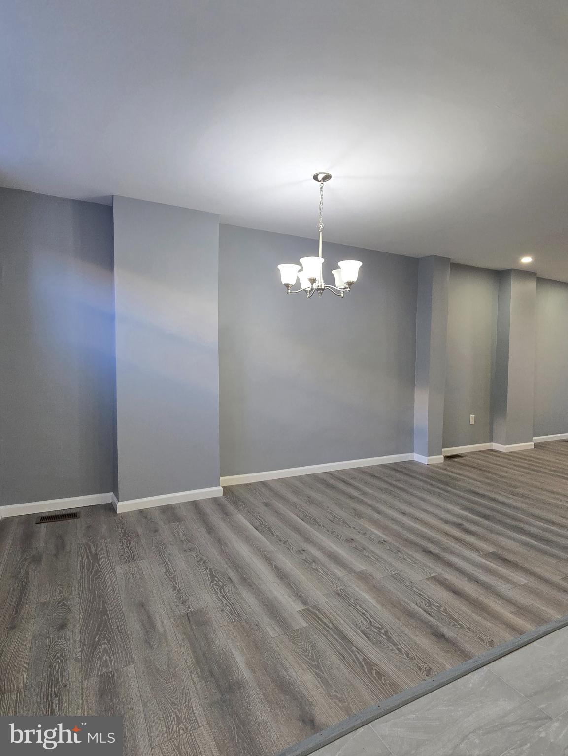 PHILADELPHIA (WEST) - Residential