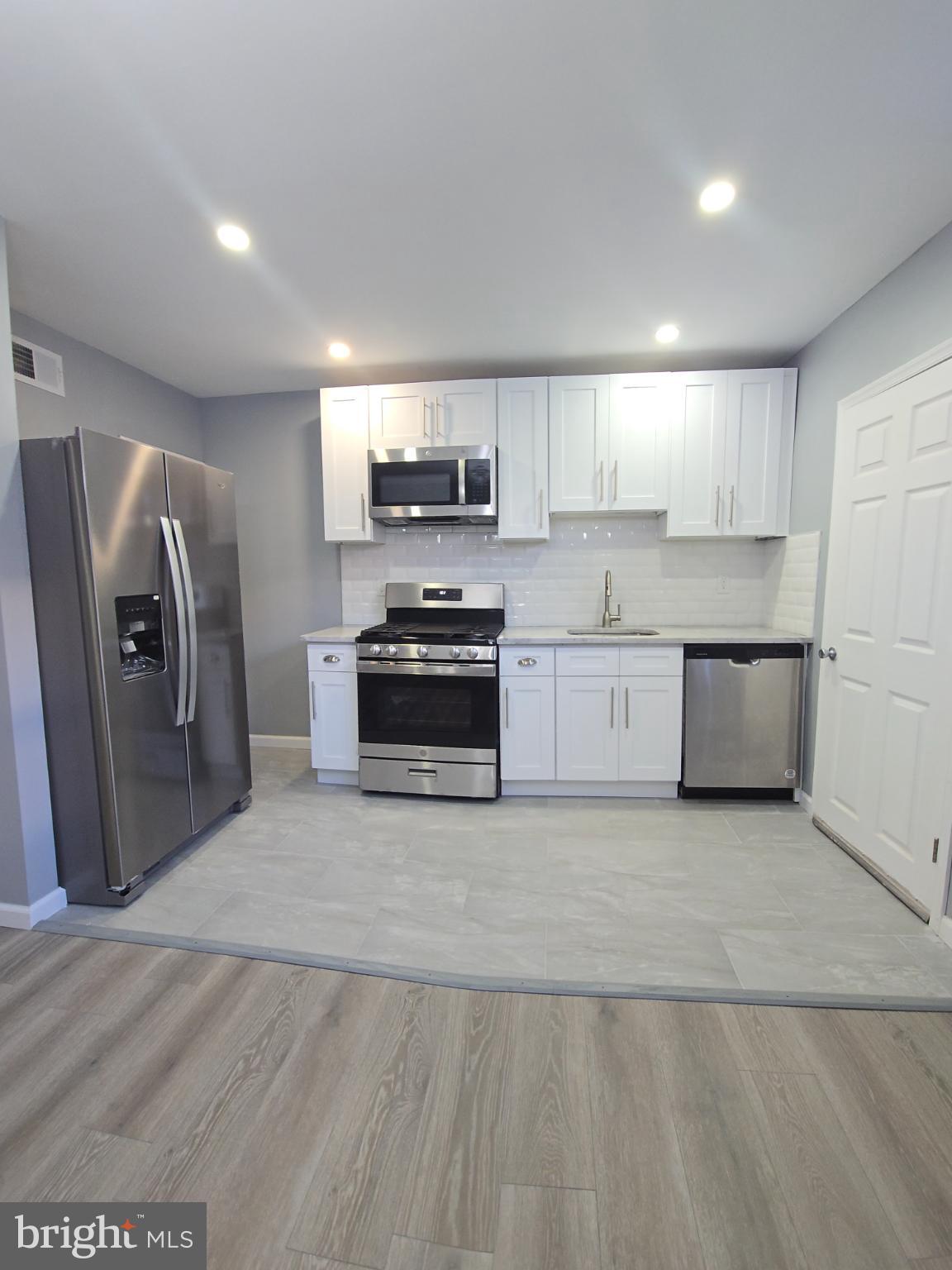 PHILADELPHIA (WEST) - Residential