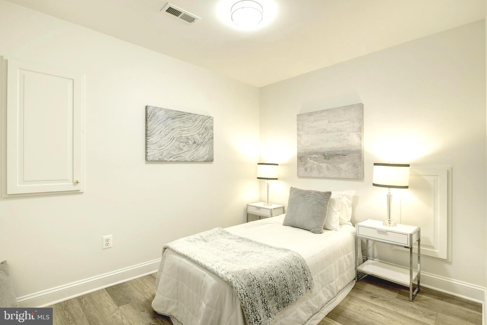 TYSON GLEN - Residential